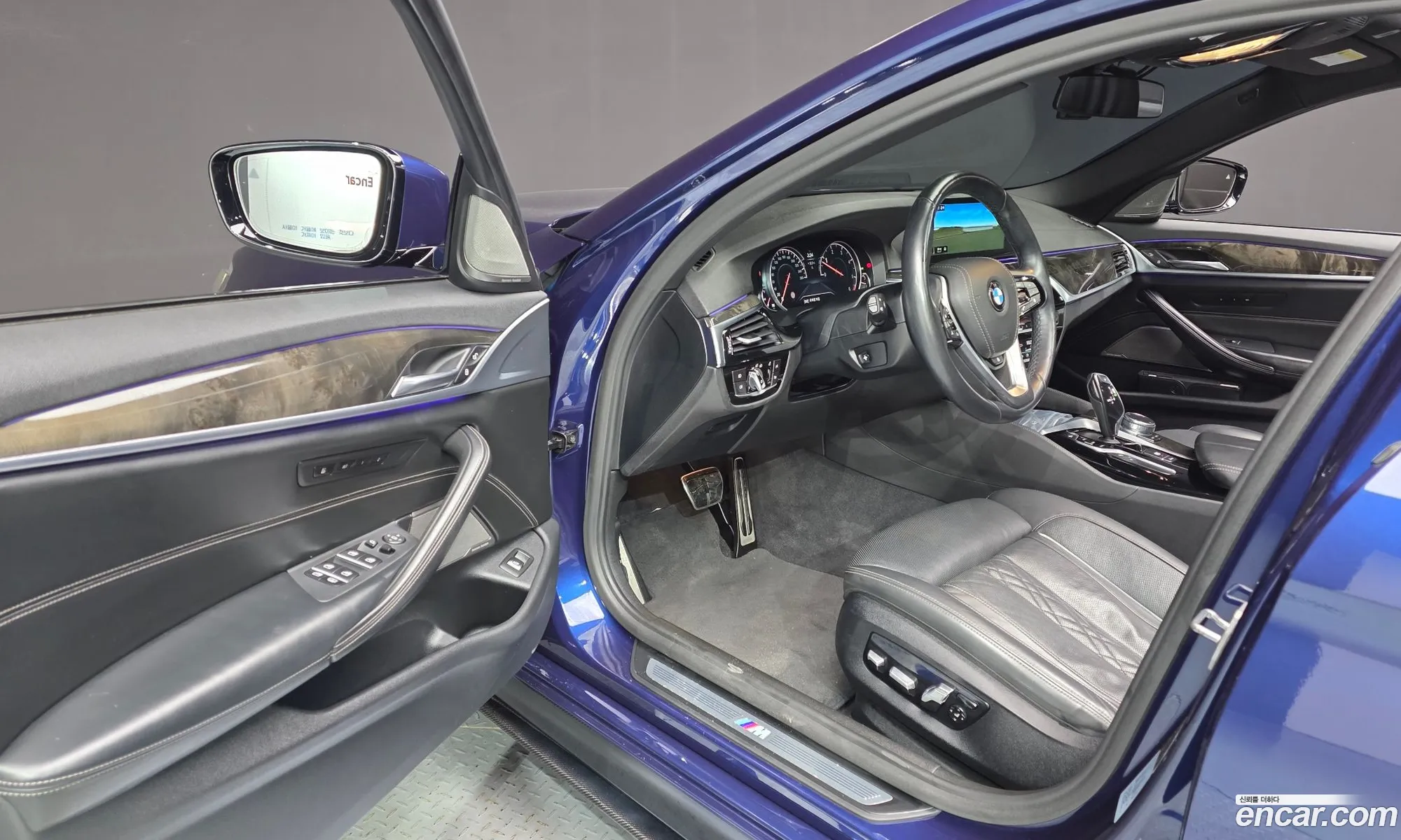 BMW 5 Series 2018 — 27