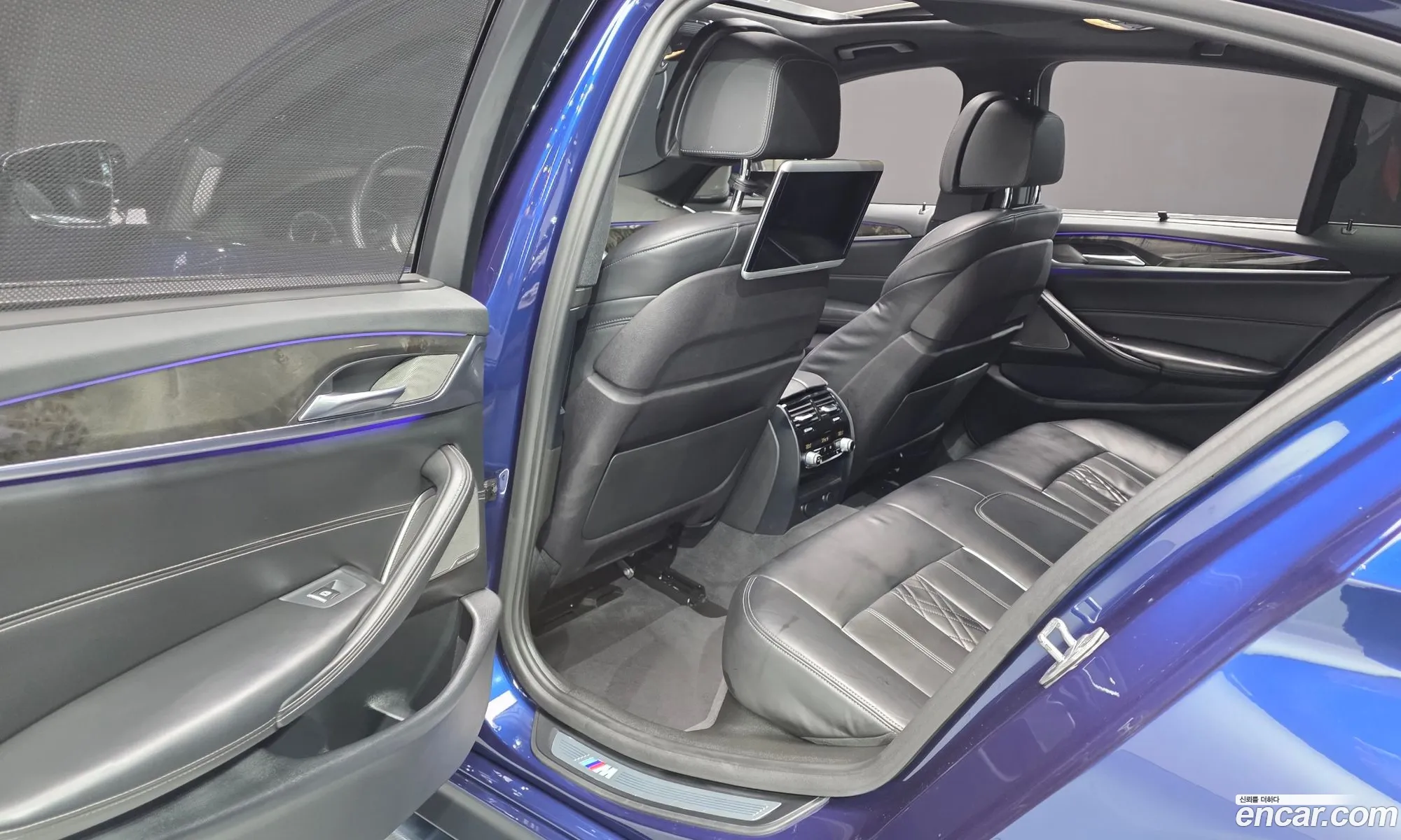 BMW 5 Series 2018 — 26