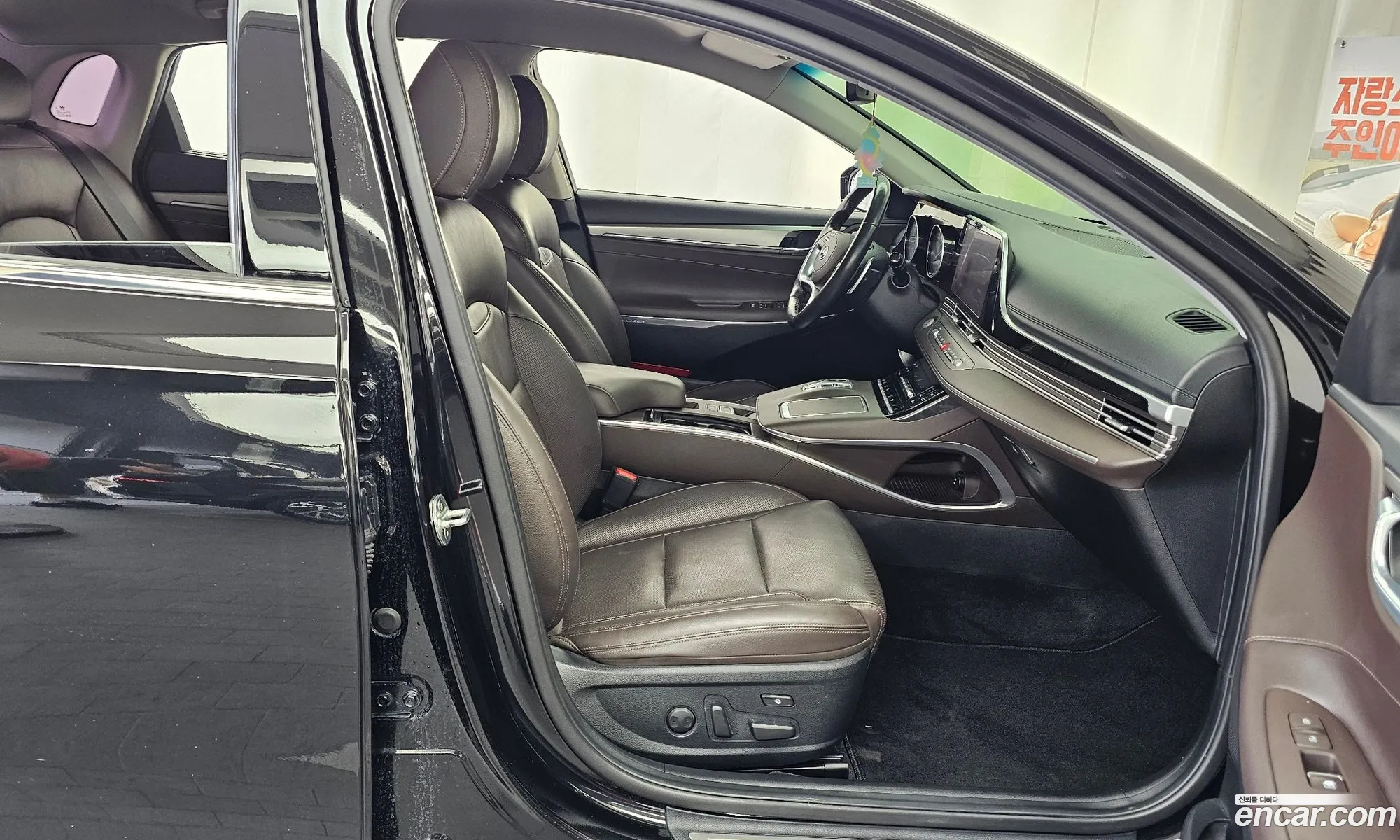 Hyundai Grandeur IG 2020 — 31