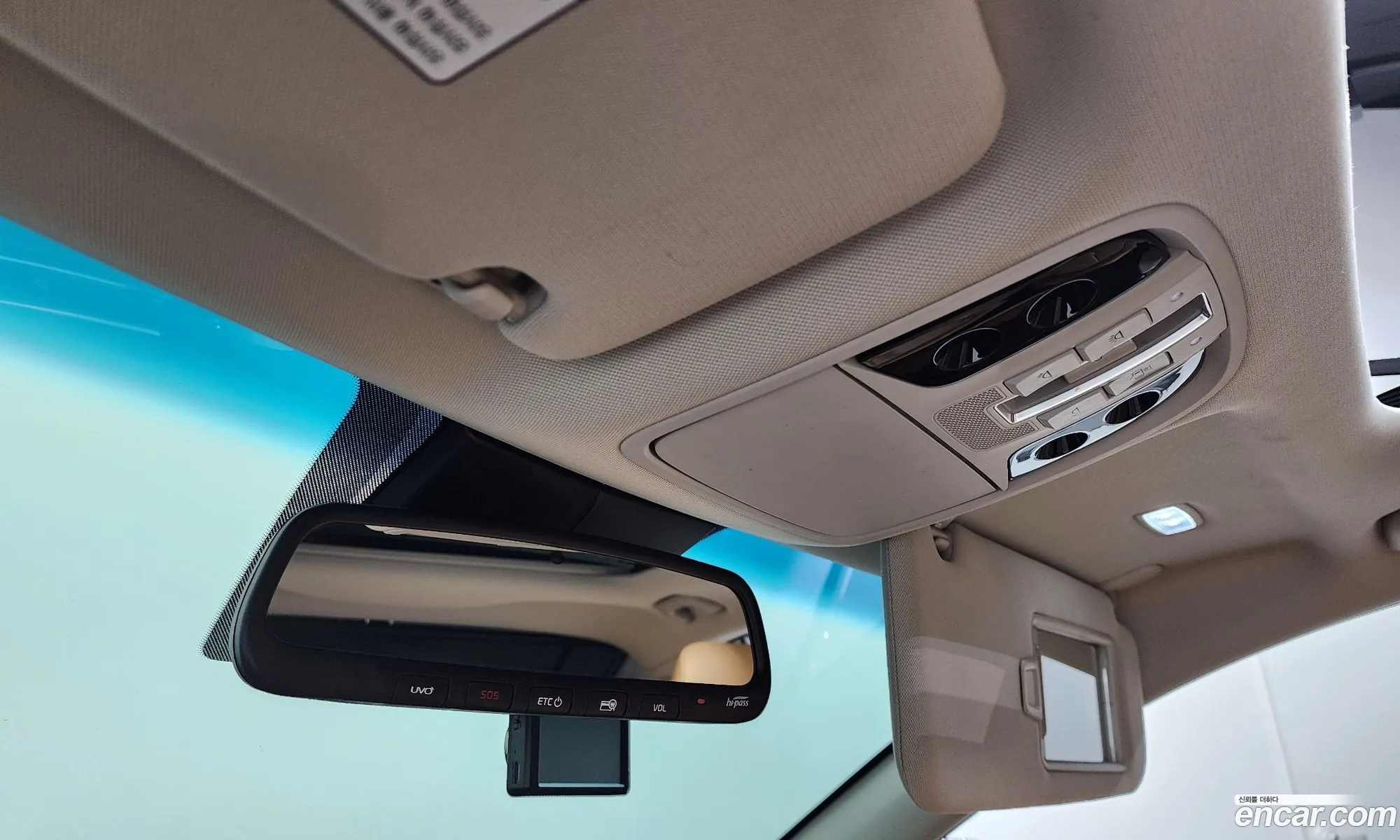 Kia K7 Premier 2019 KNALC41BBLA185779 — 17
