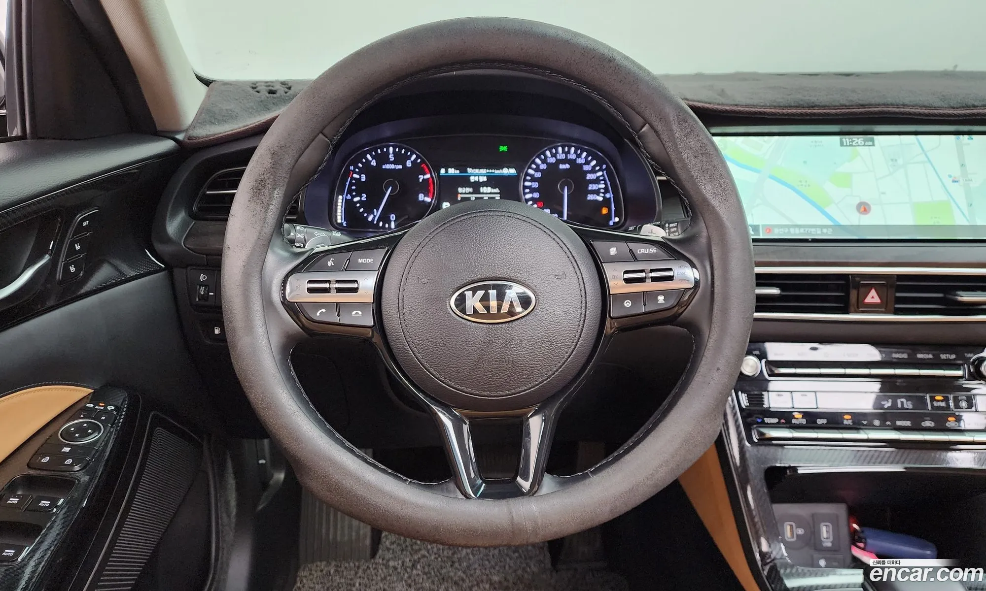 Kia K7 Premier 2019 KNALC41BBLA185779 — 15