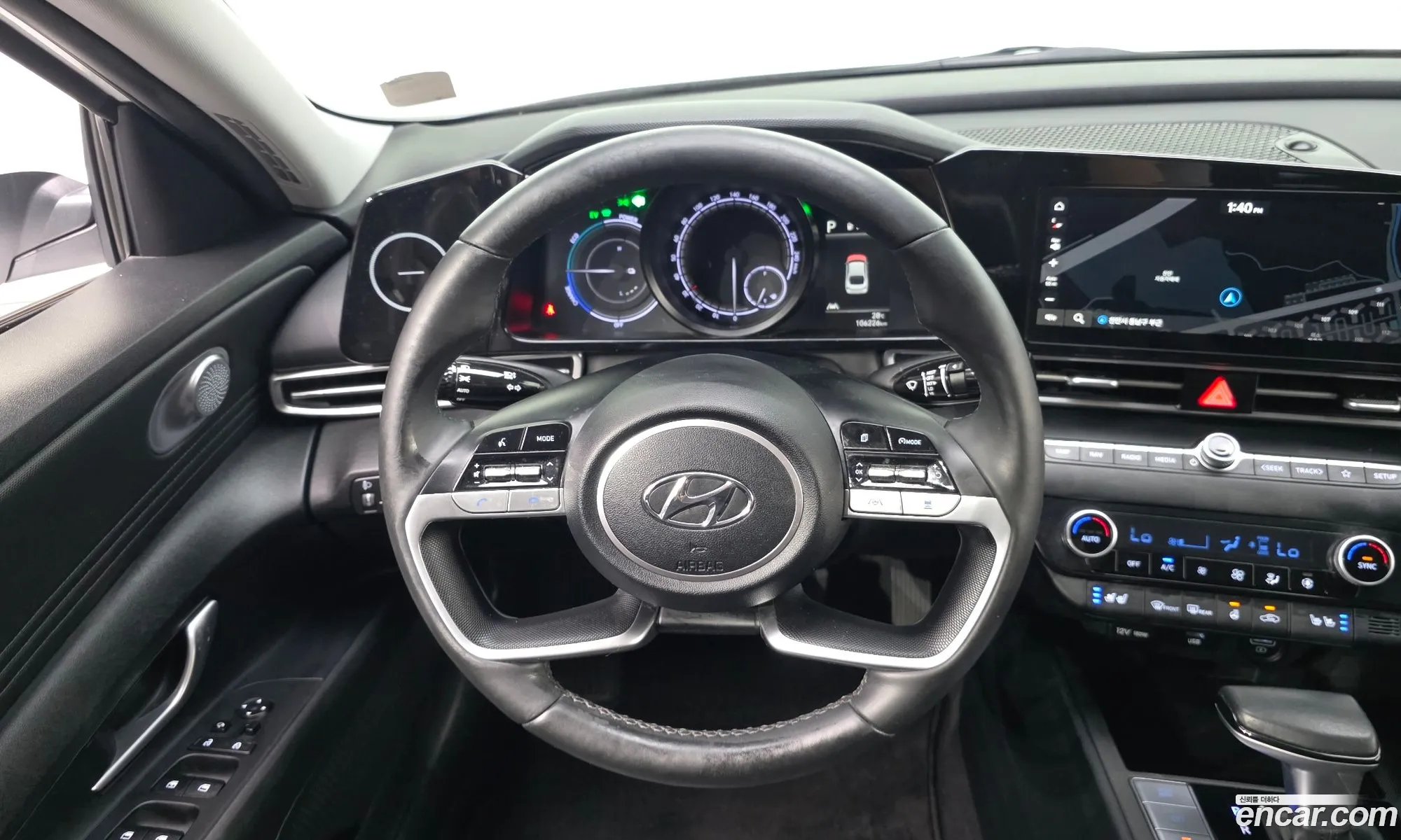 Hyundai Elantra Hybrid 2022 — 16