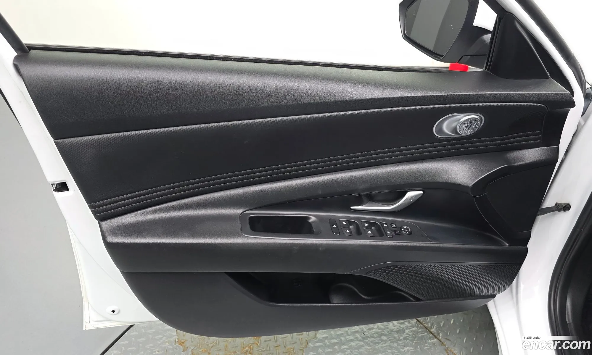 Hyundai Elantra Hybrid 2022 — 20
