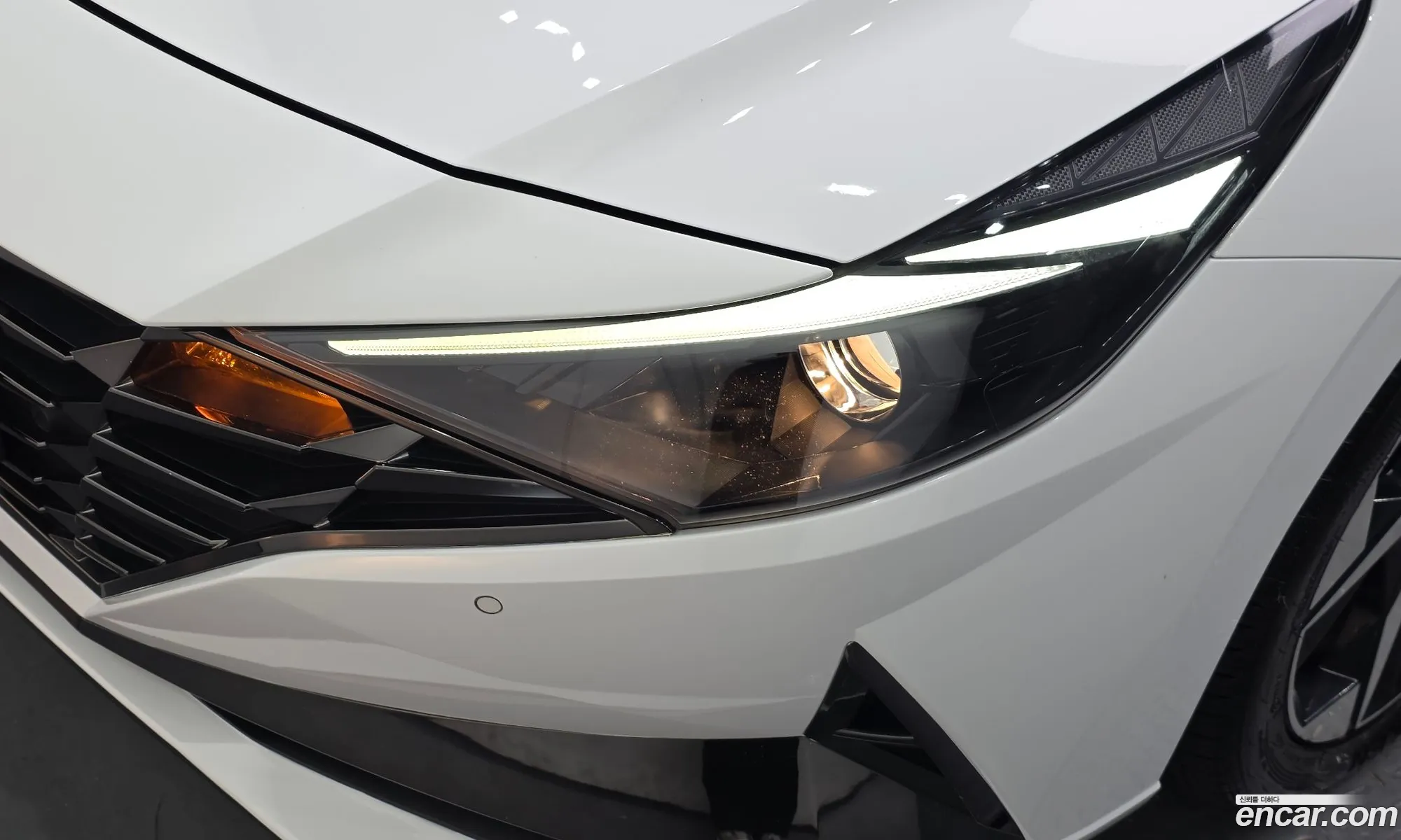Hyundai Elantra Hybrid 2022 — 3