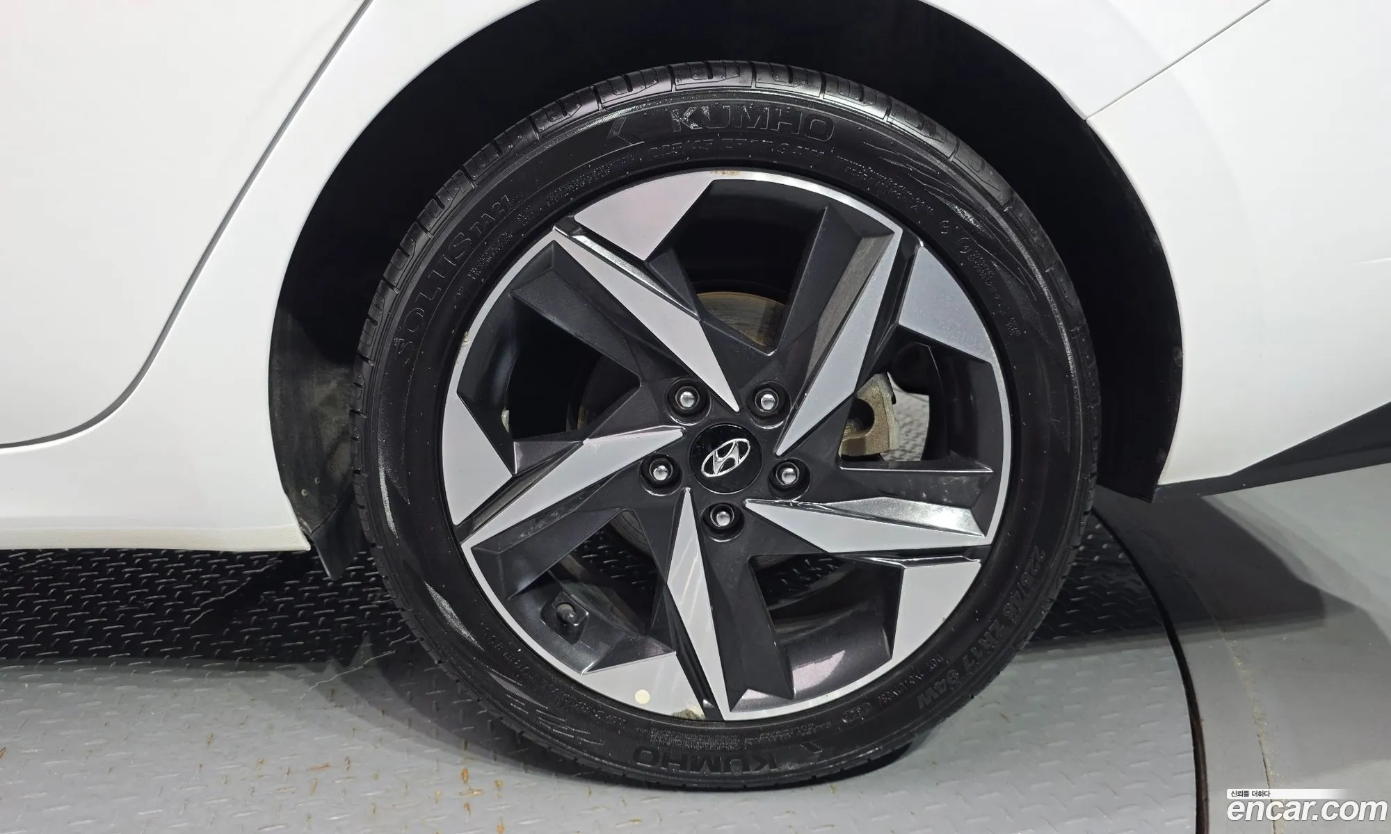 Hyundai Elantra Hybrid 2022 — 2