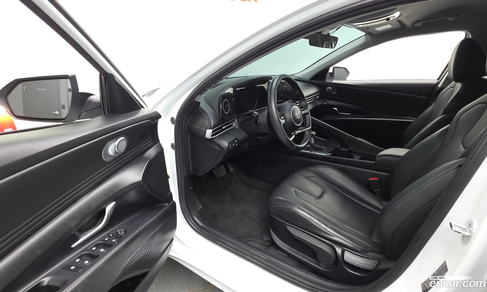 Hyundai Elantra Hybrid 2022 — 6