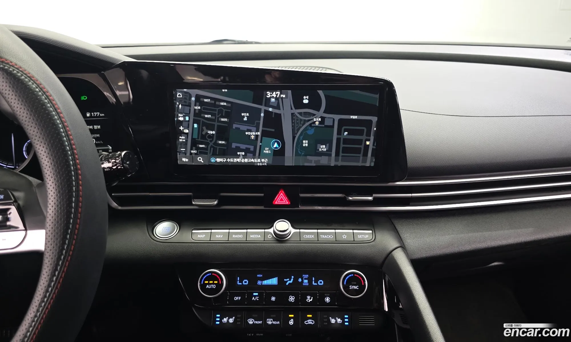 Hyundai Elantra Hybrid 2022 — 16