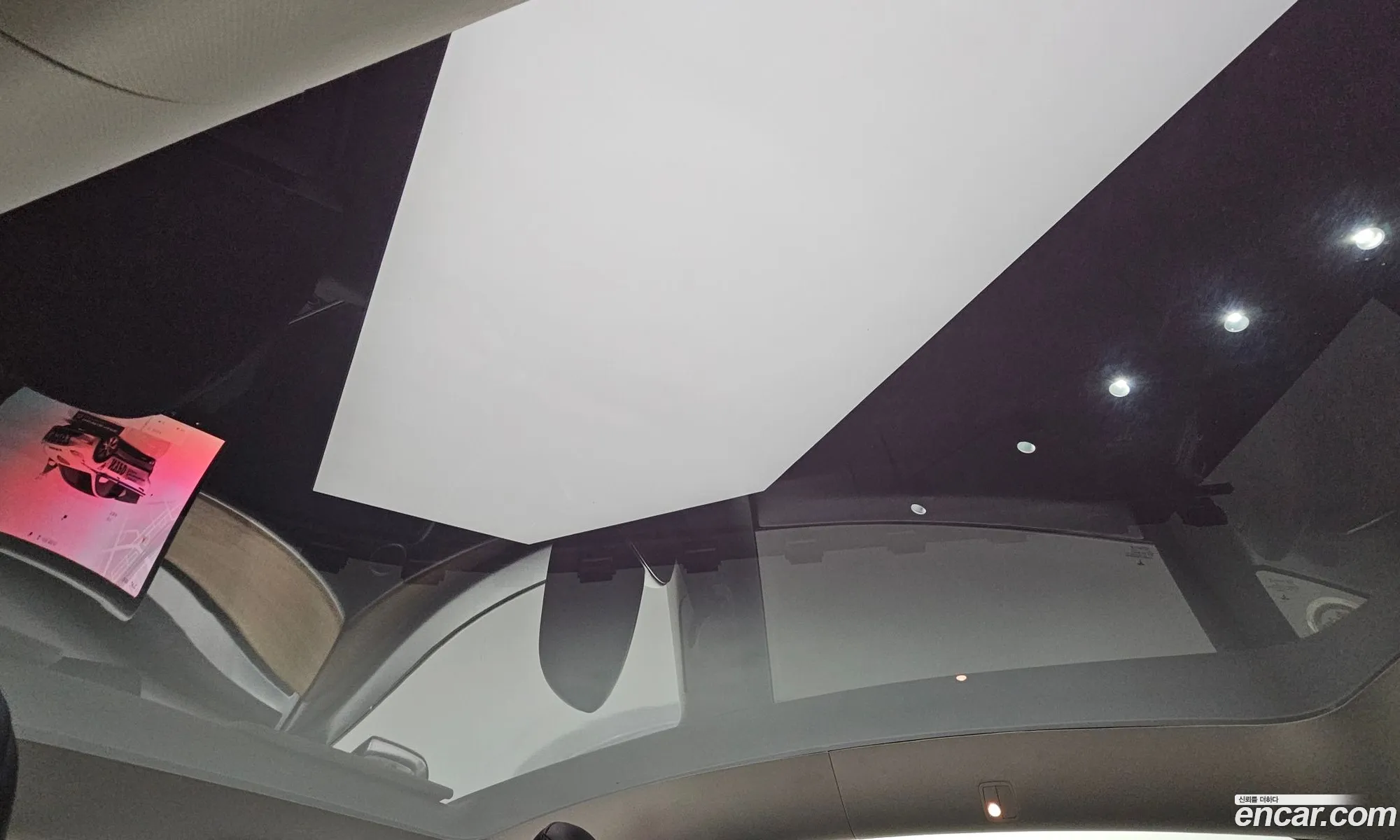 Tesla Model Y 2022 7SAYGDEE4NF568497 — 8