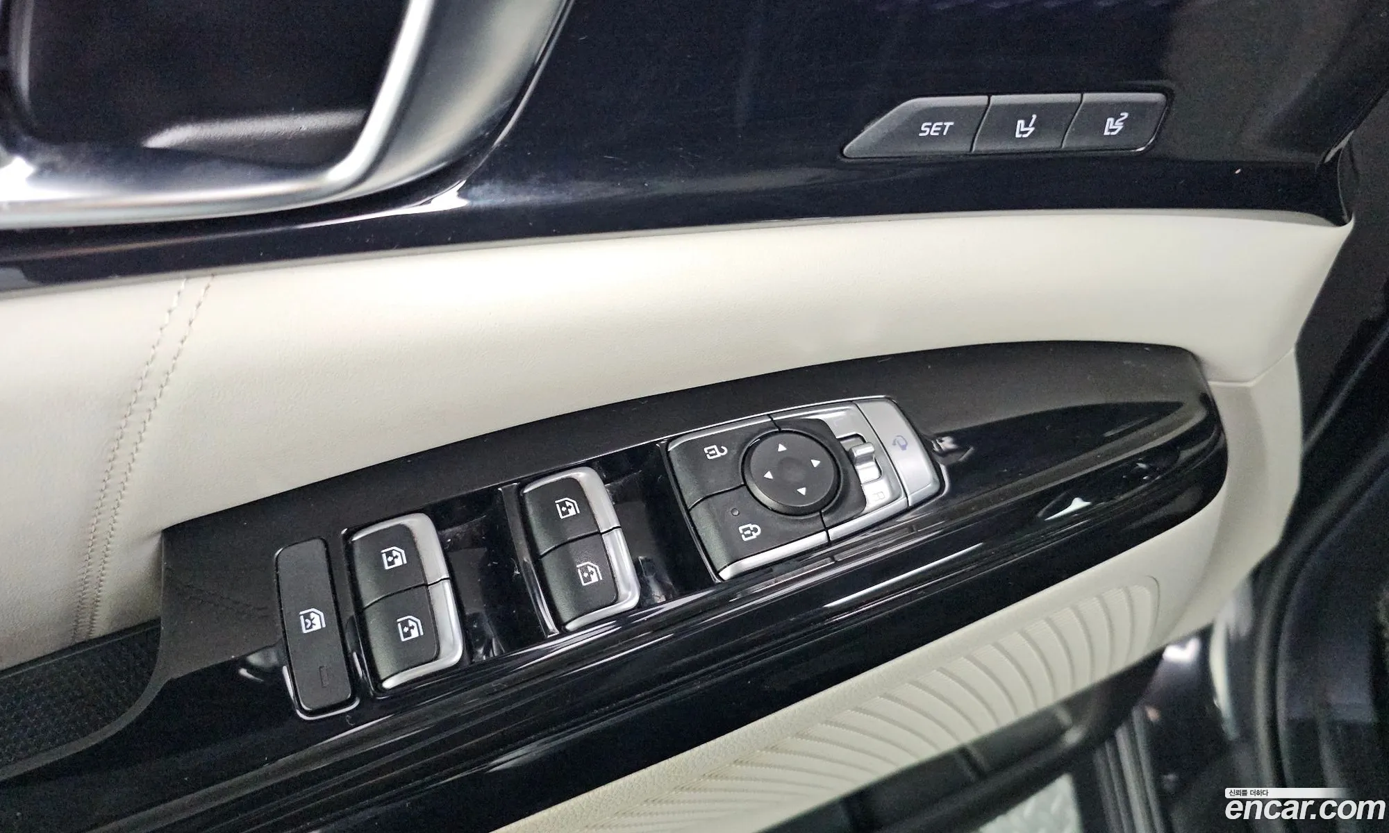 Kia Carnival 2021 KNANE81BBNS143307 — 12