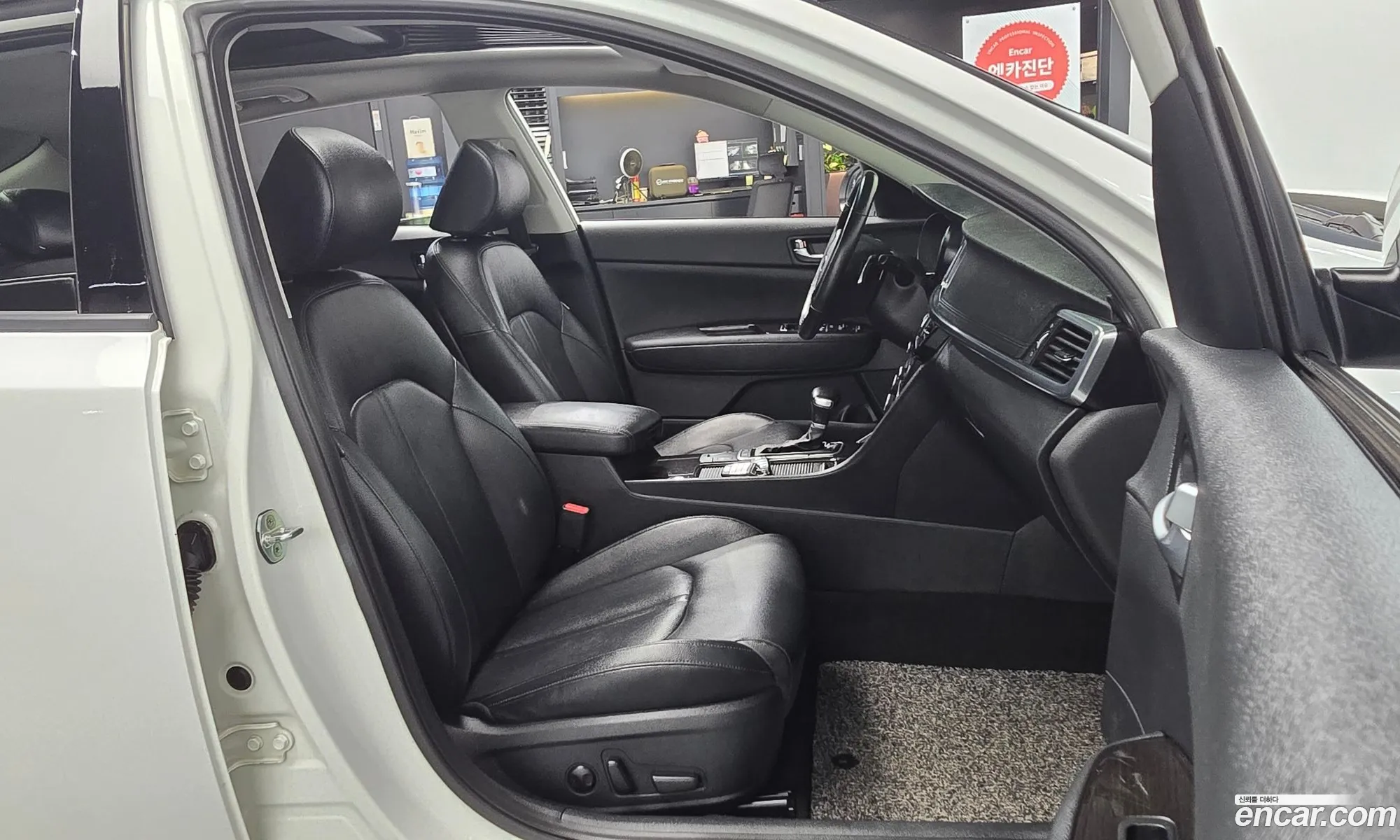 Kia K5 2016 KNAGX411BGA096078 — 9