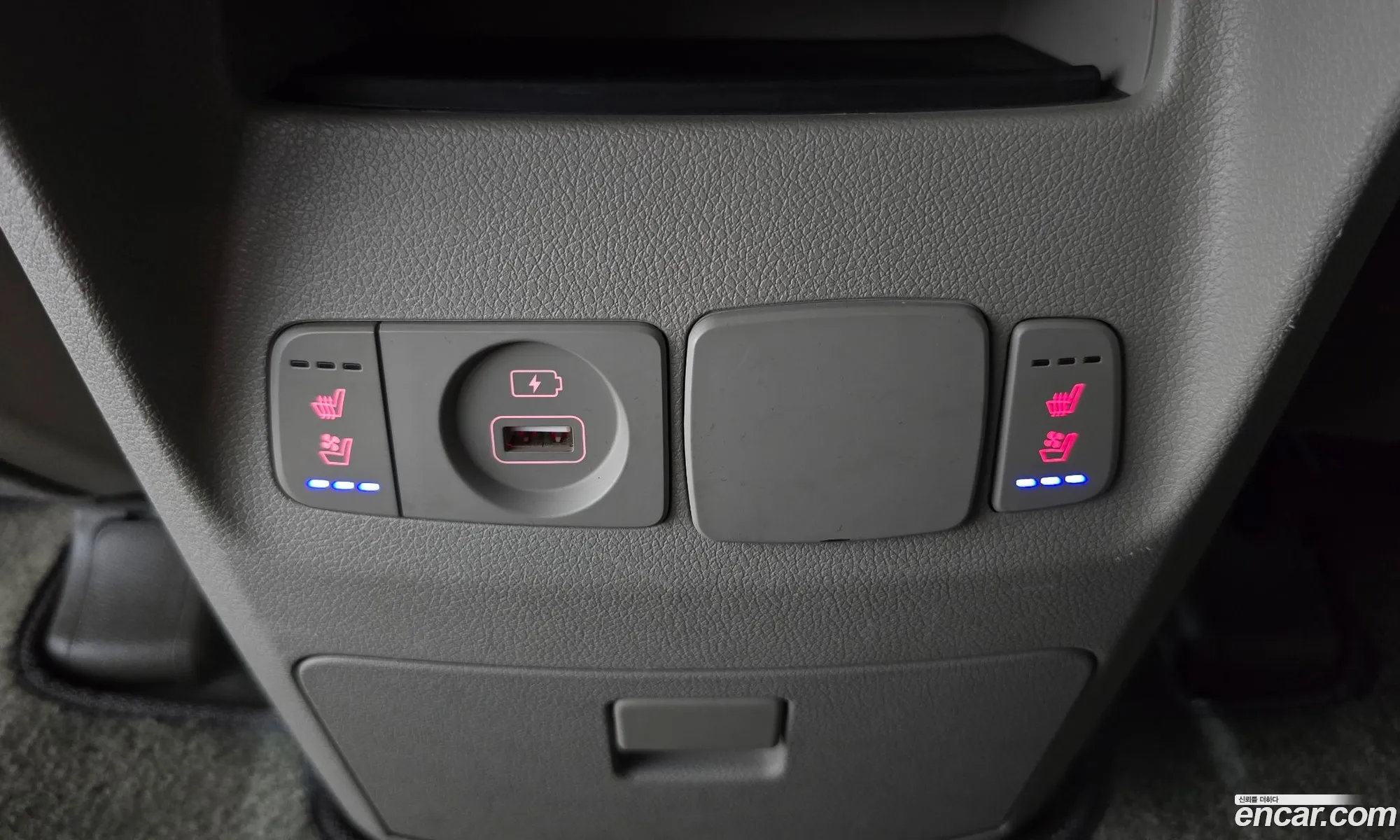 Kia Carnival 2020 — 23