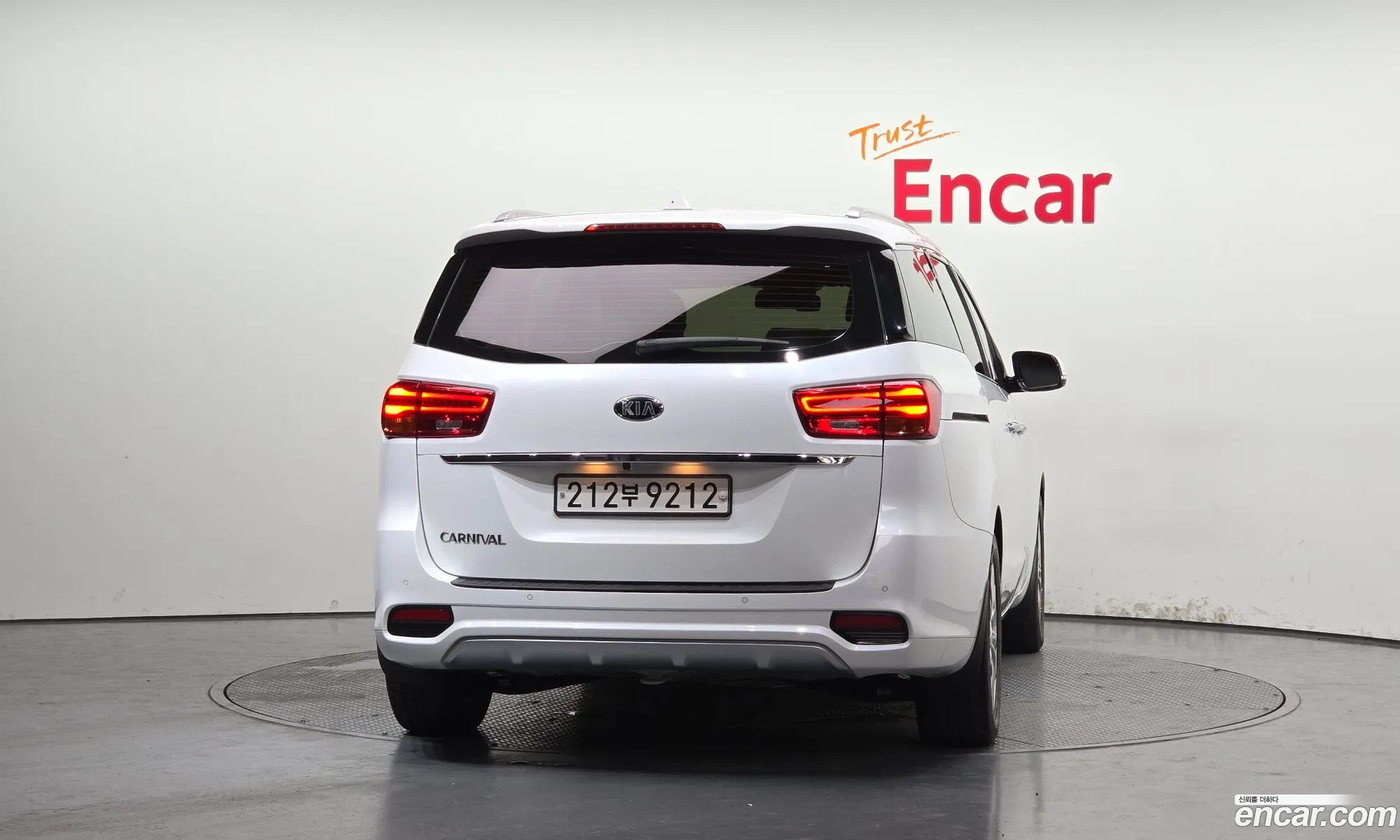 Kia Carnival 2020 — 16
