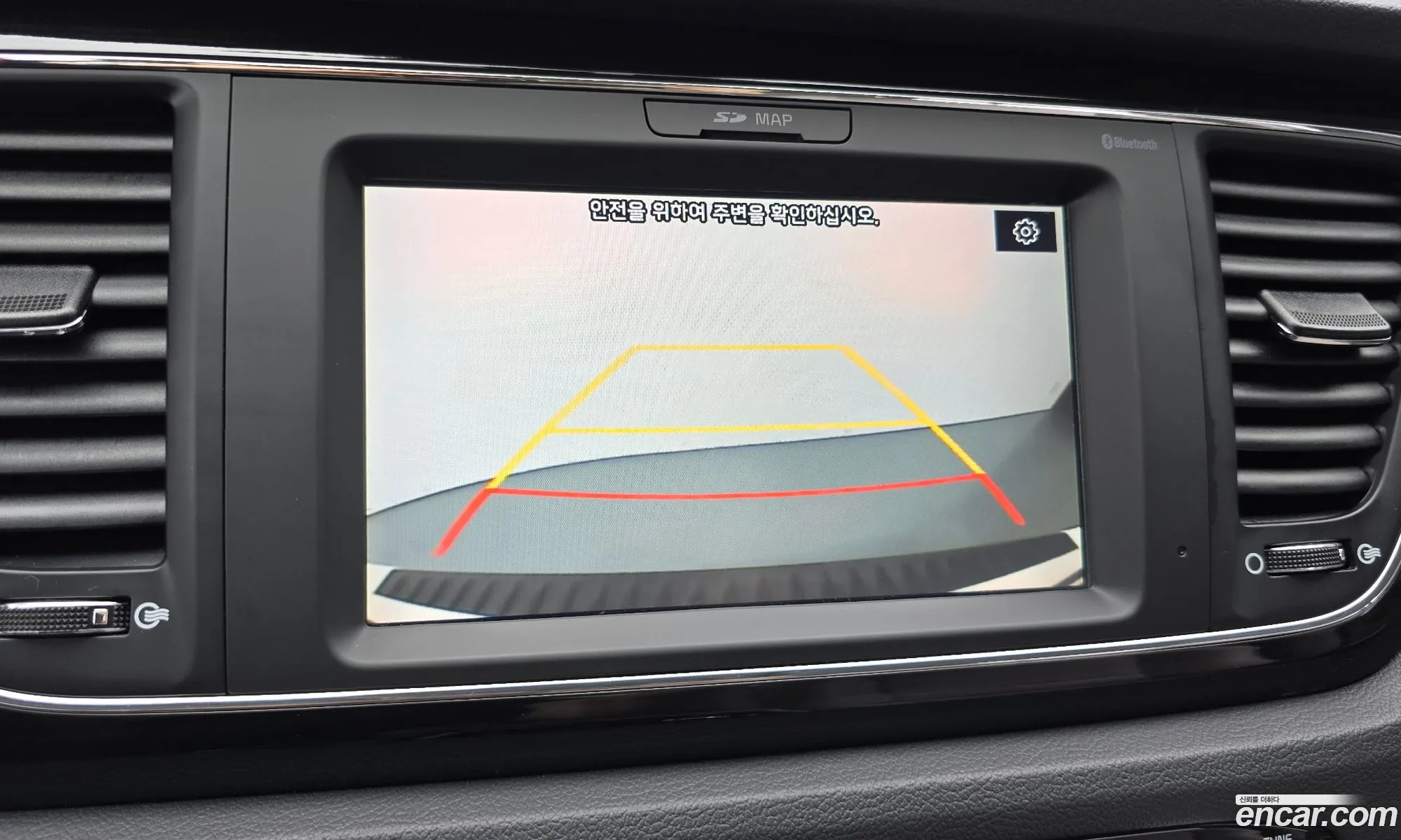 Kia Carnival 2020 — 17