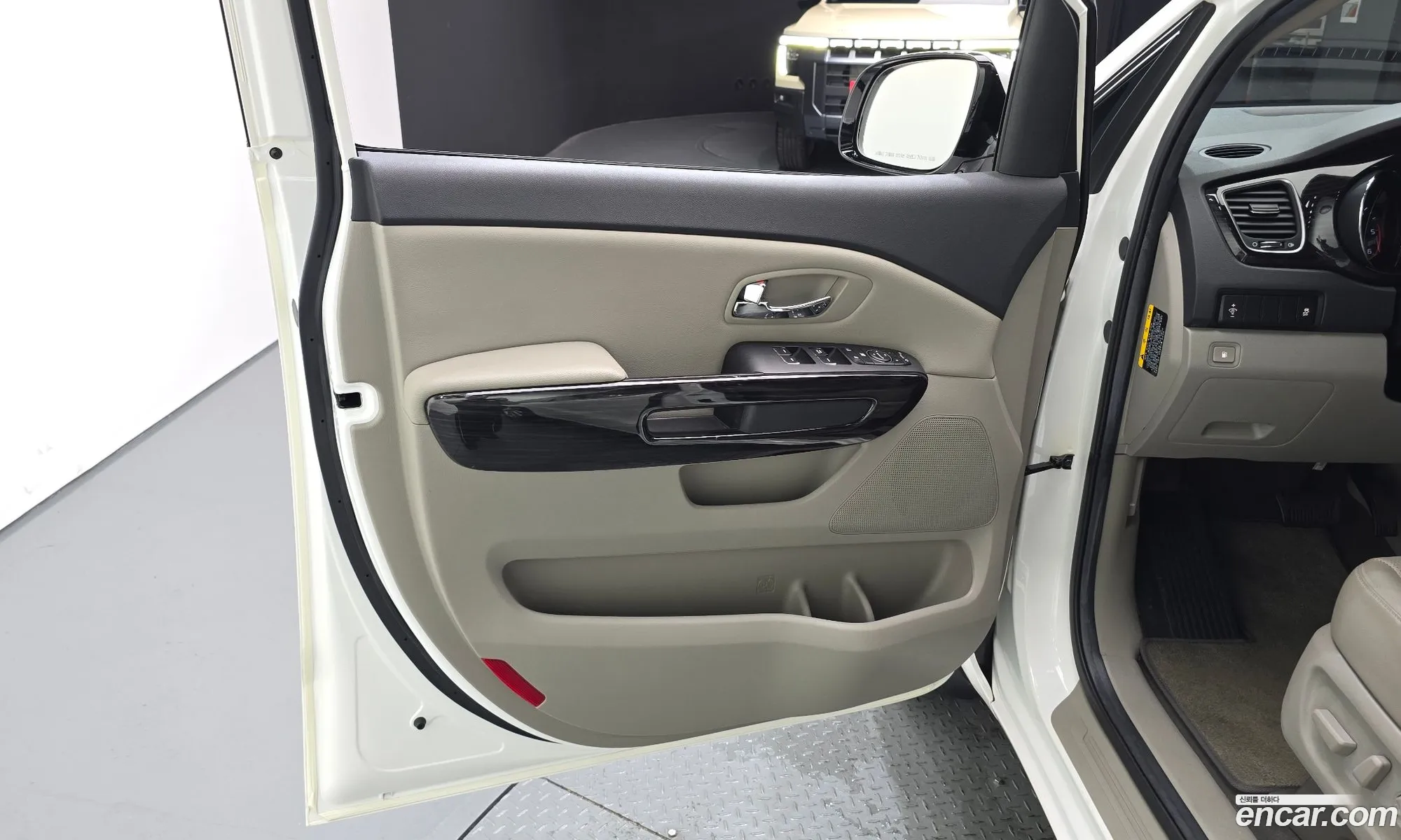 Kia Carnival 2020 — 7