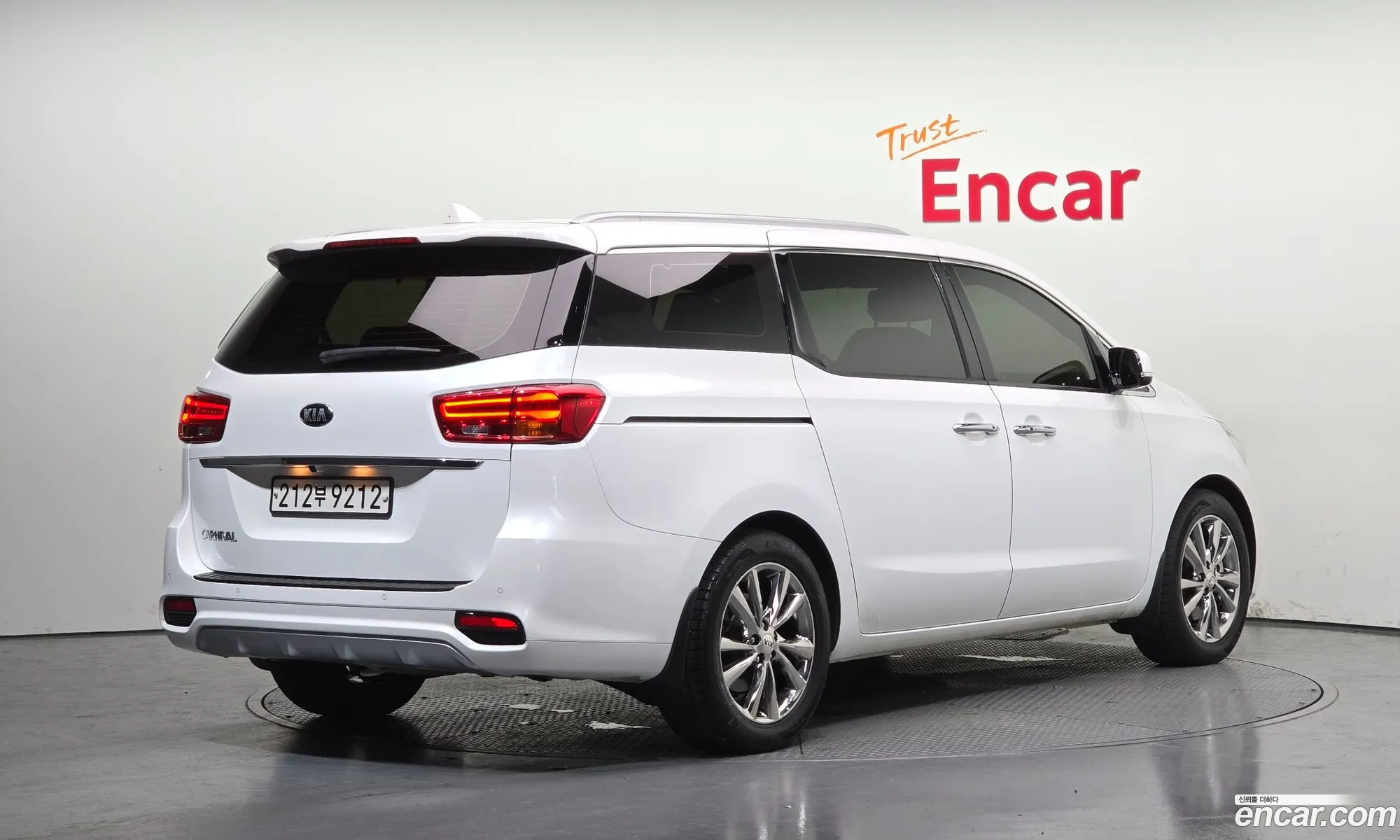 Kia Carnival 2020 — 22