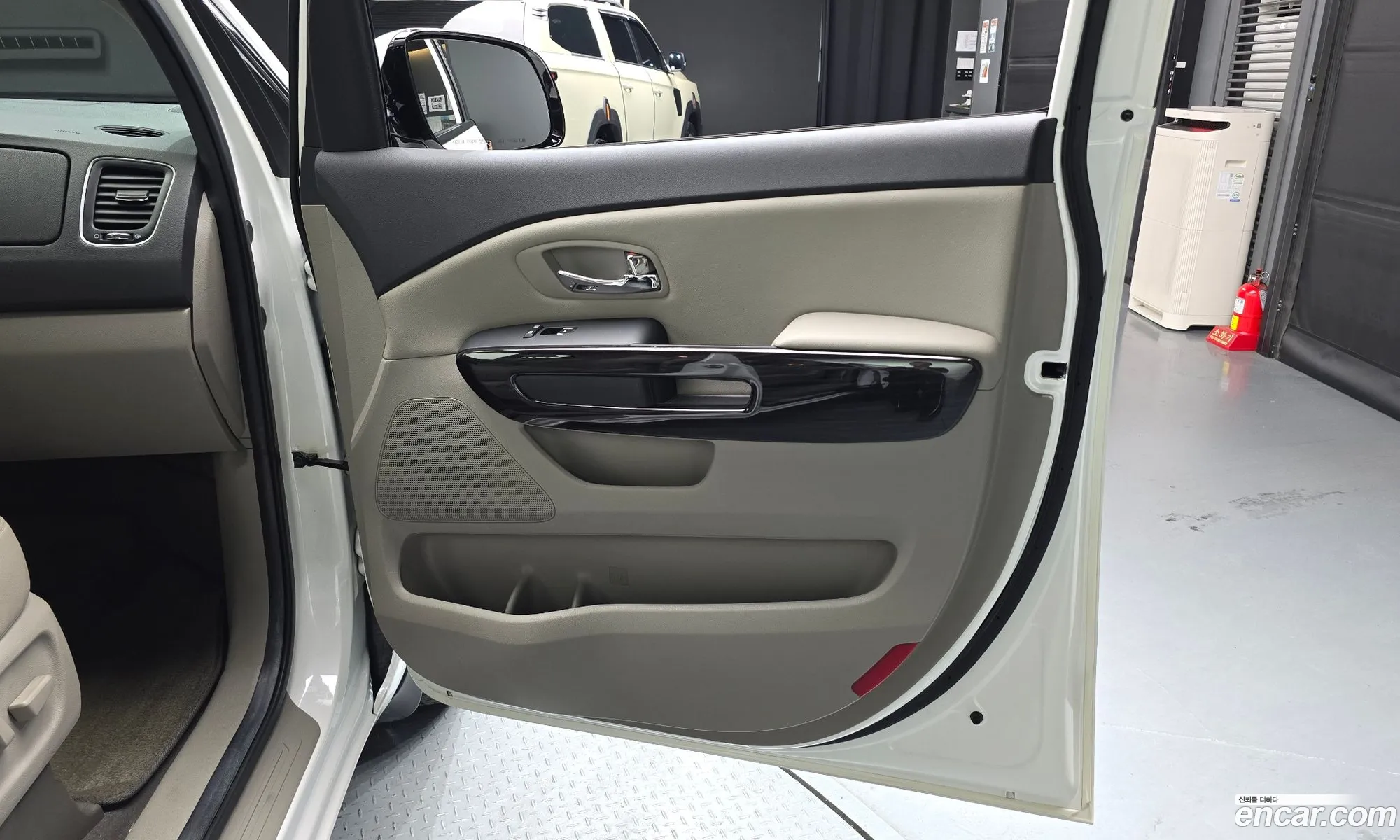 Kia Carnival 2020 — 24