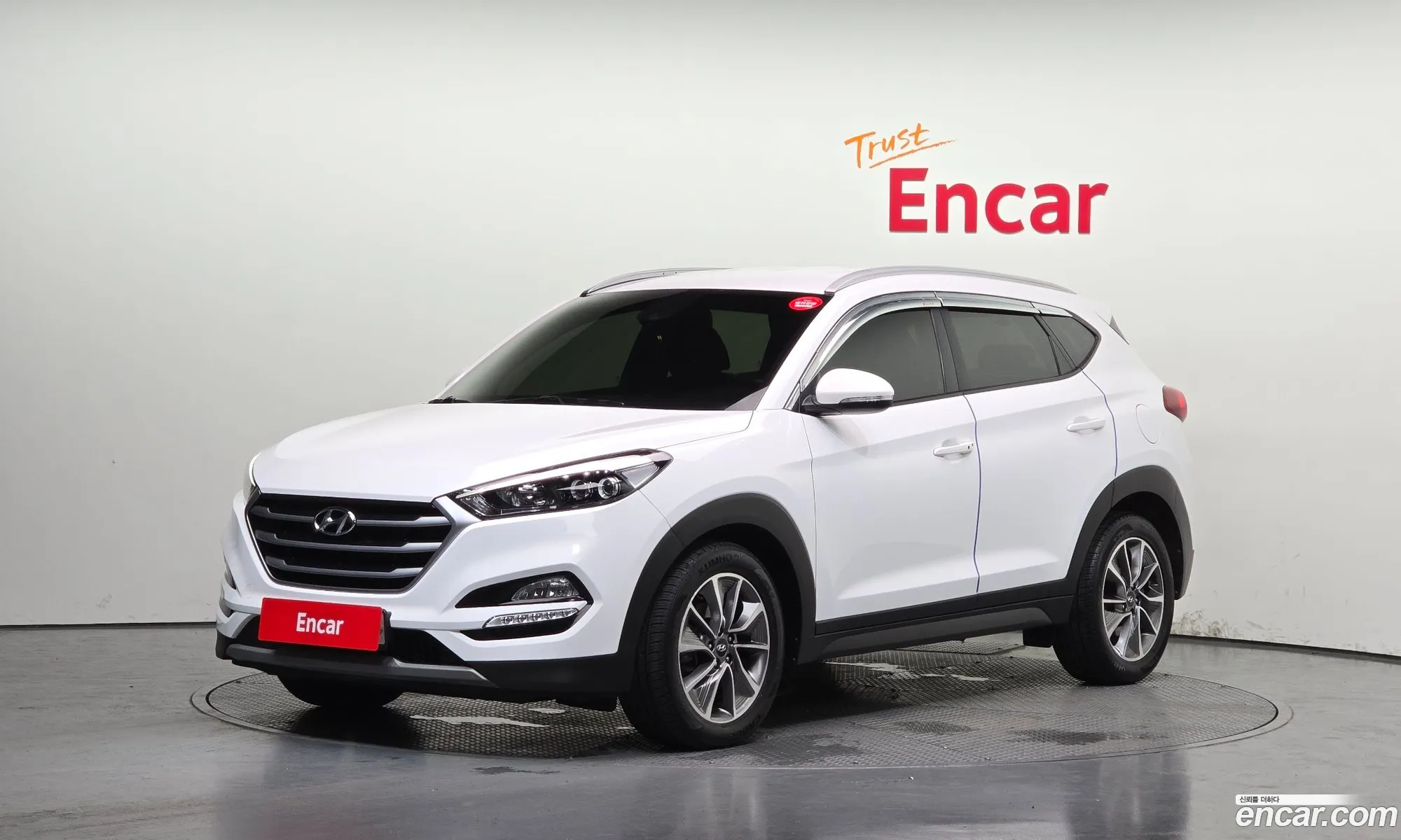 Hyundai Tucson 2017 KMHJ381ABJU552113 — 32