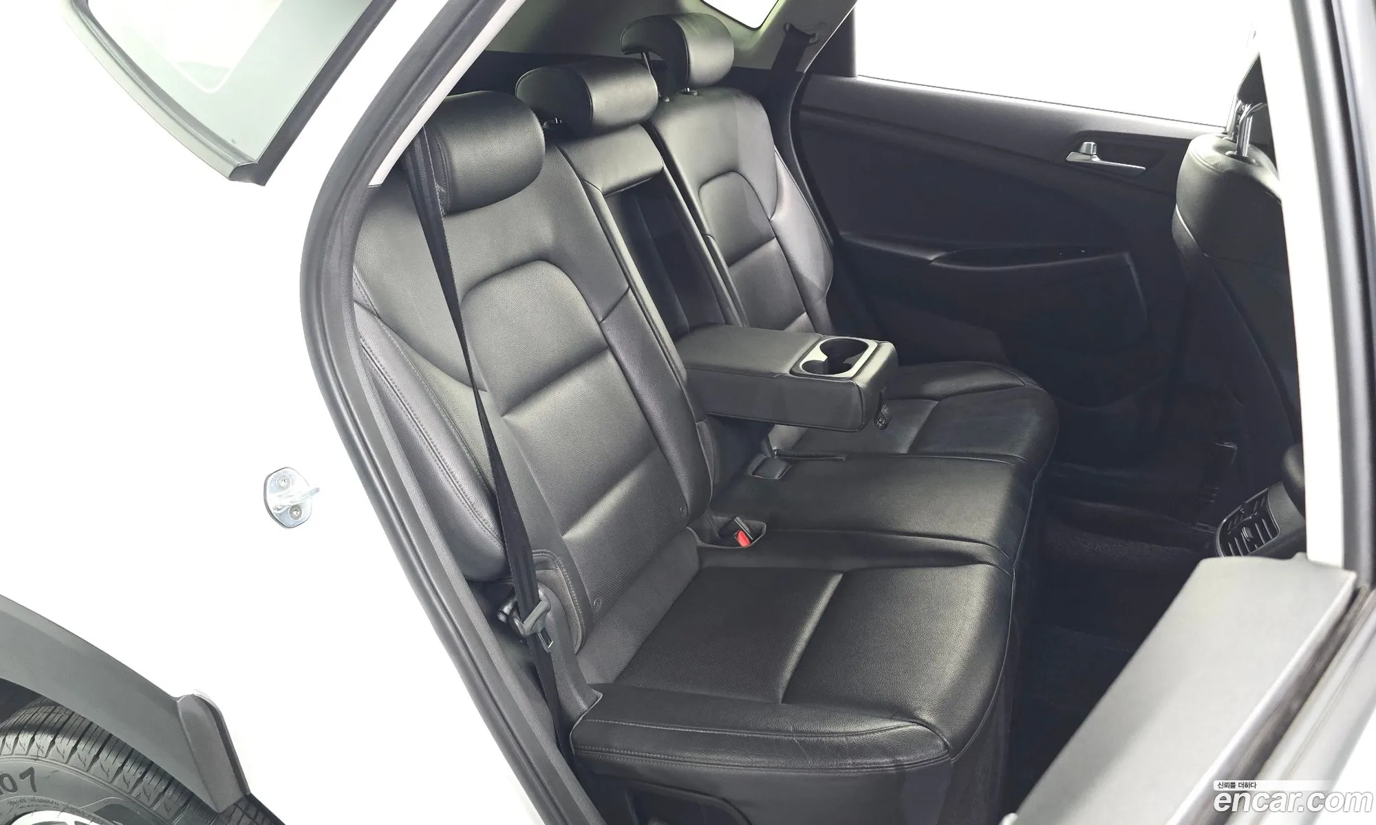 Hyundai Tucson 2017 KMHJ381ABJU552113 — 26