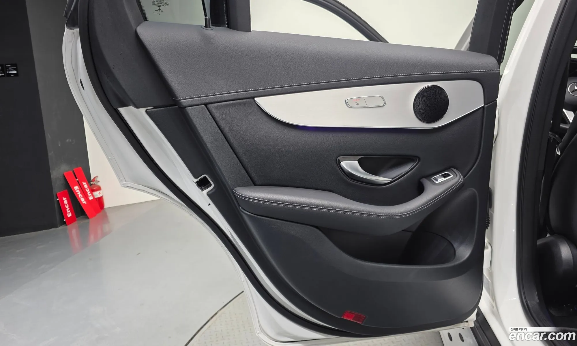Mercedes-Benz GLC-Class X253 2021 — 25