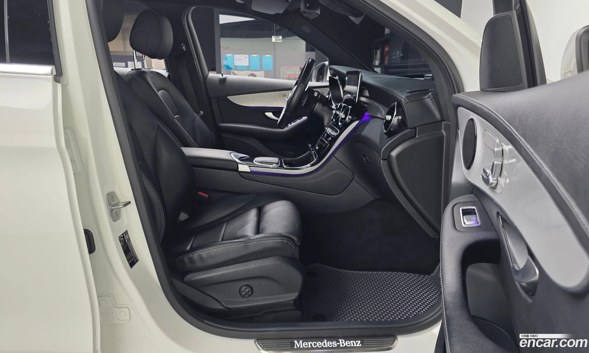 Mercedes-Benz GLC-Class X253 2021 — 26