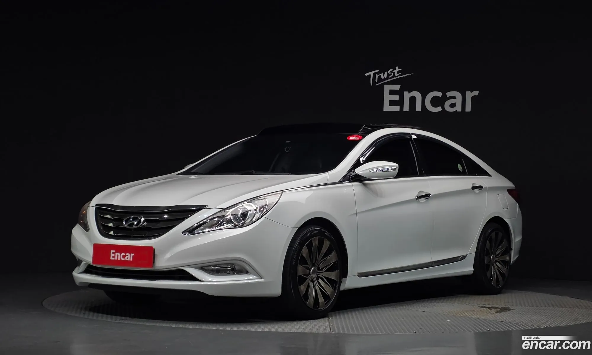 Hyundai YF Sonata 2010 KMHEC41MBAA118955 — 5