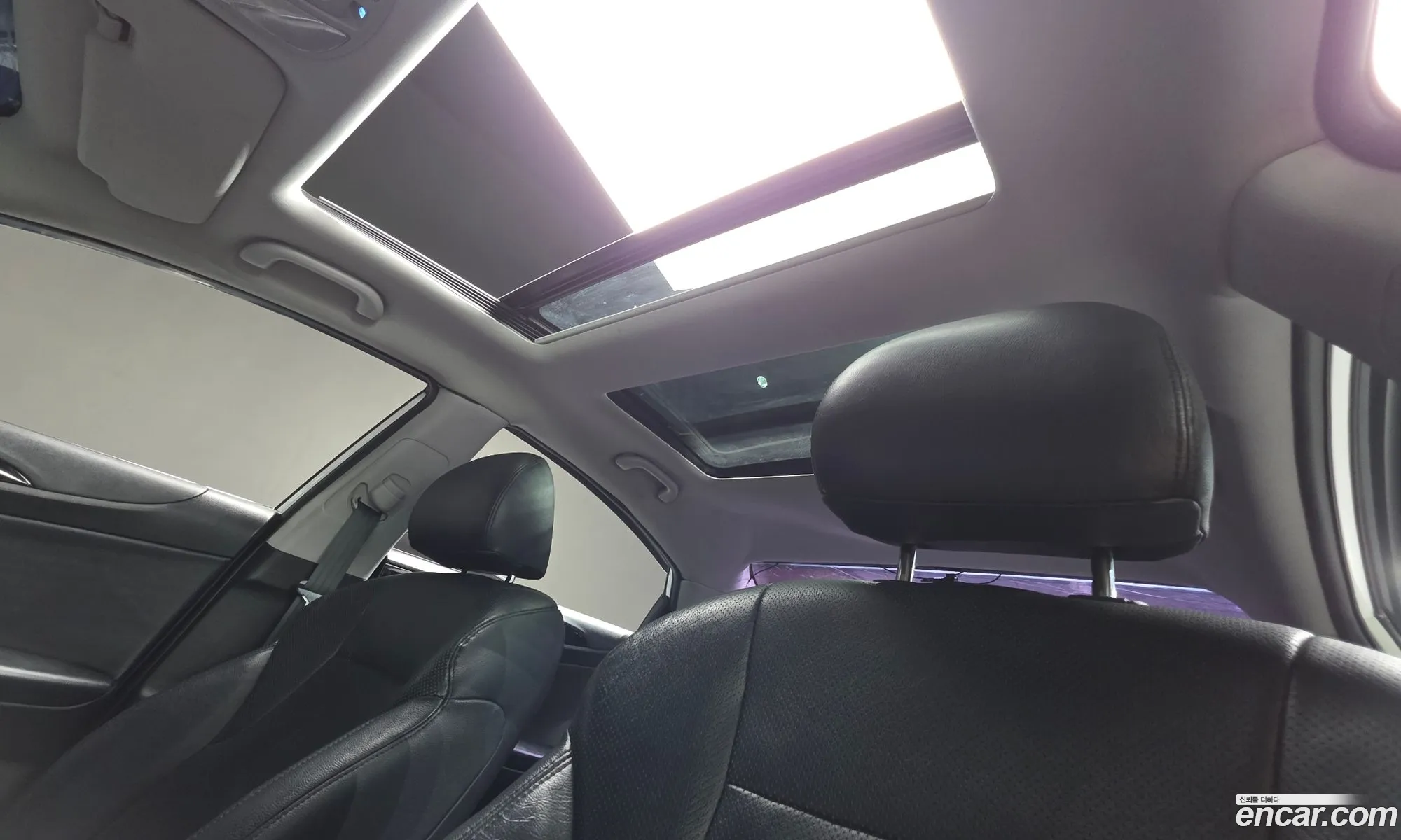 Hyundai YF Sonata 2010 KMHEC41MBAA118955 — 11