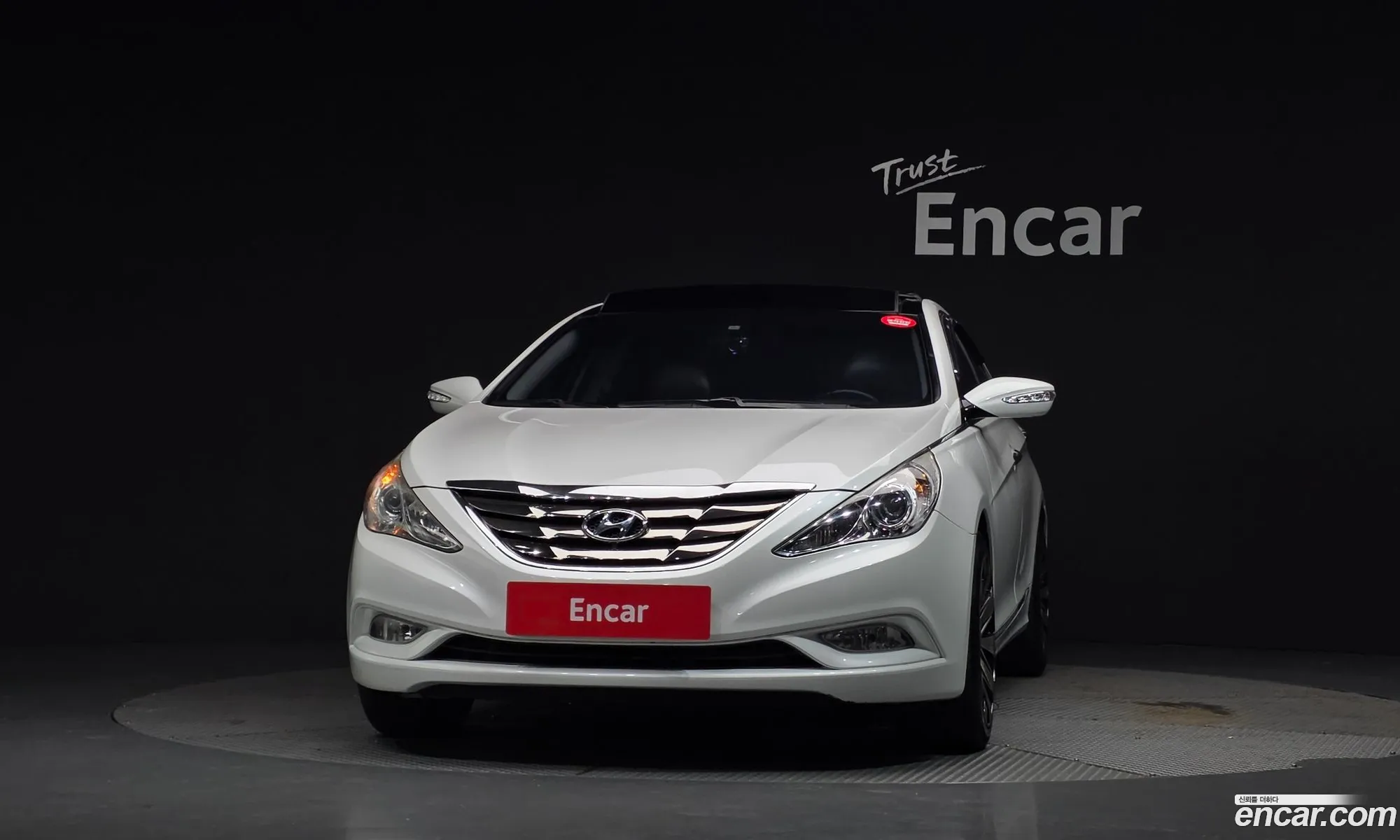 Hyundai YF Sonata 2010 KMHEC41MBAA118955 — 12