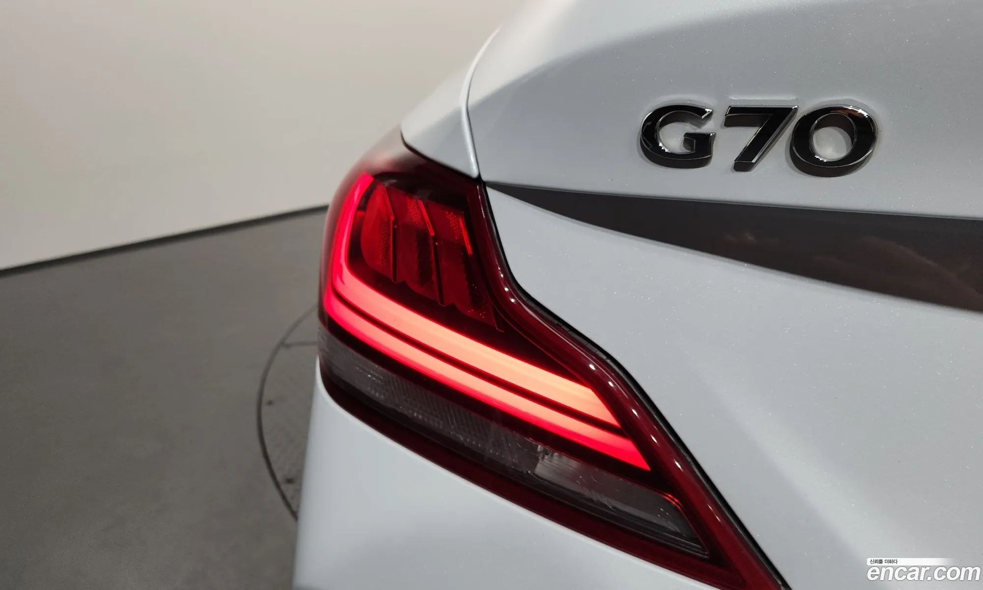 Genesis G70 2018 — 22