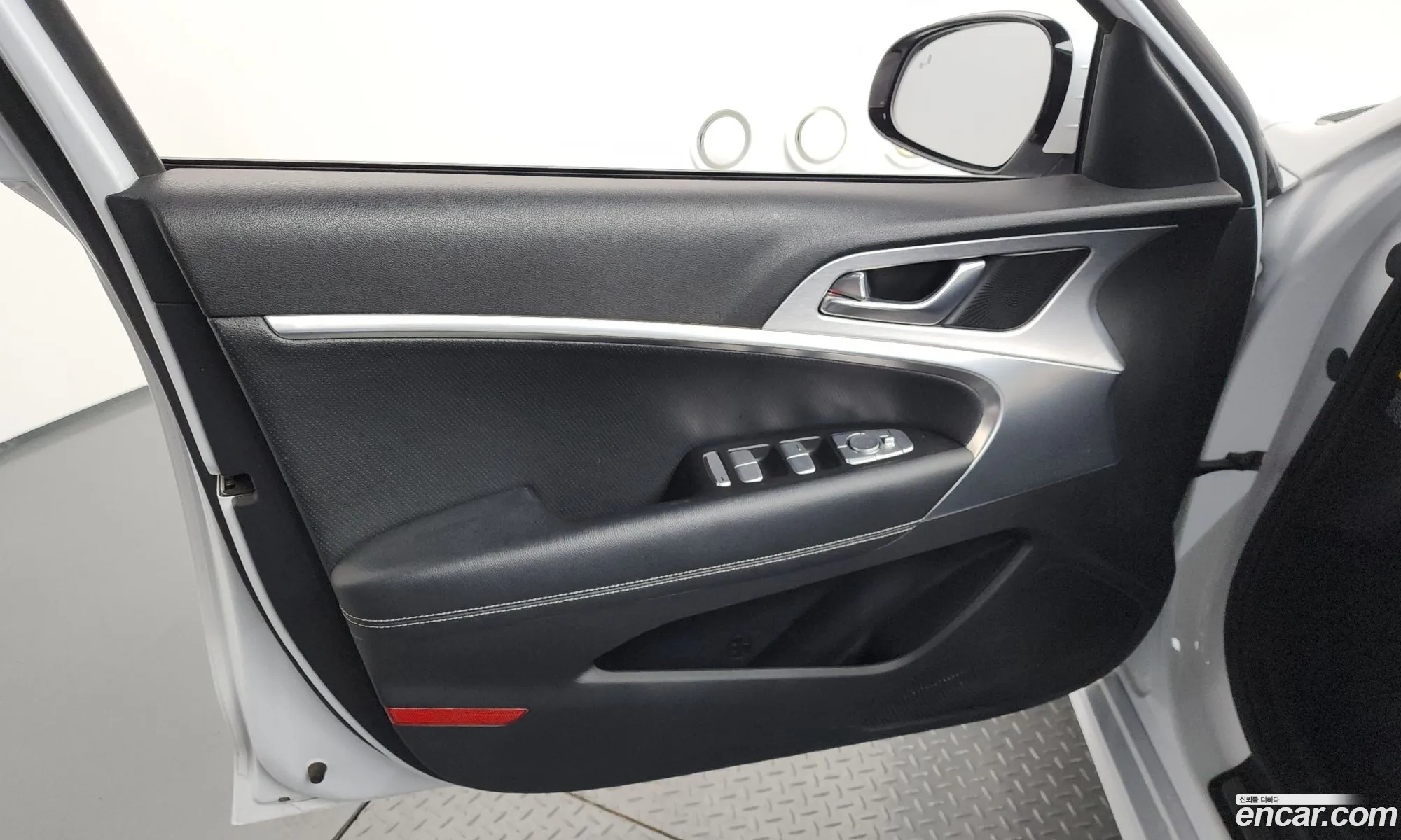 Genesis G70 2018 — 18