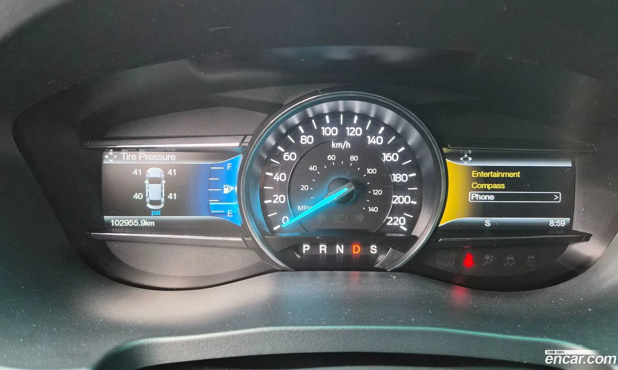 Ford Explorer 2016 — 11