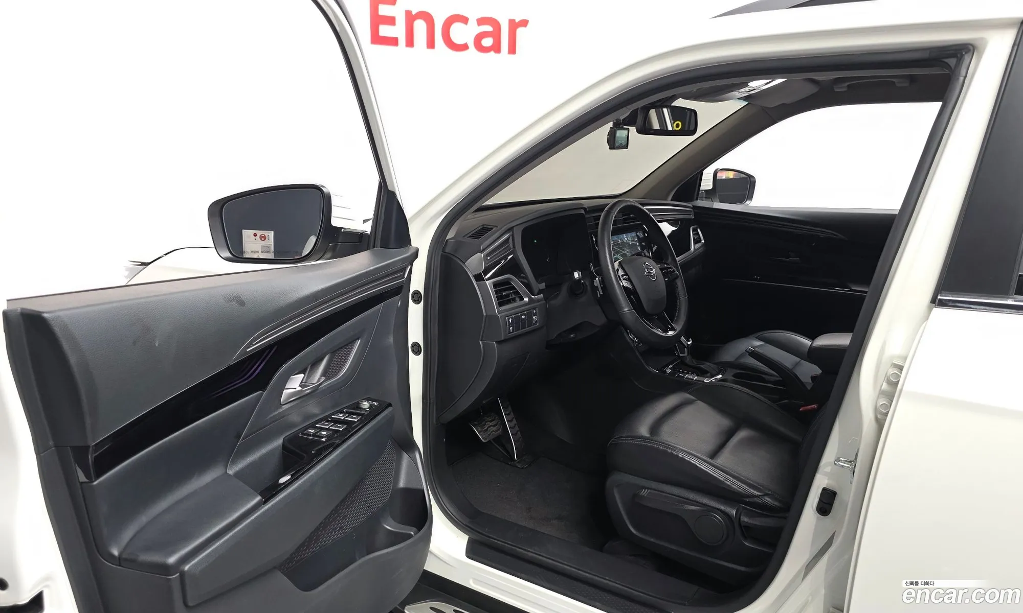 KG Mobility (SsangYong) Beautiful Korando 2020 — 12