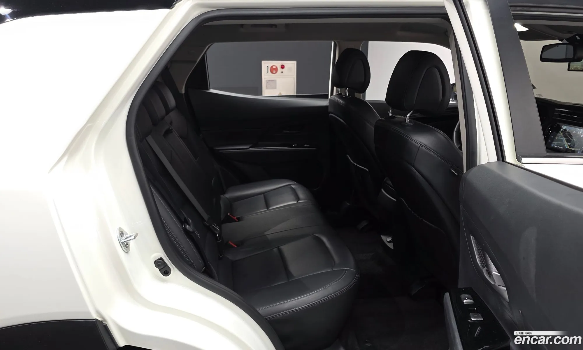 KG Mobility (SsangYong) Beautiful Korando 2020 — 26