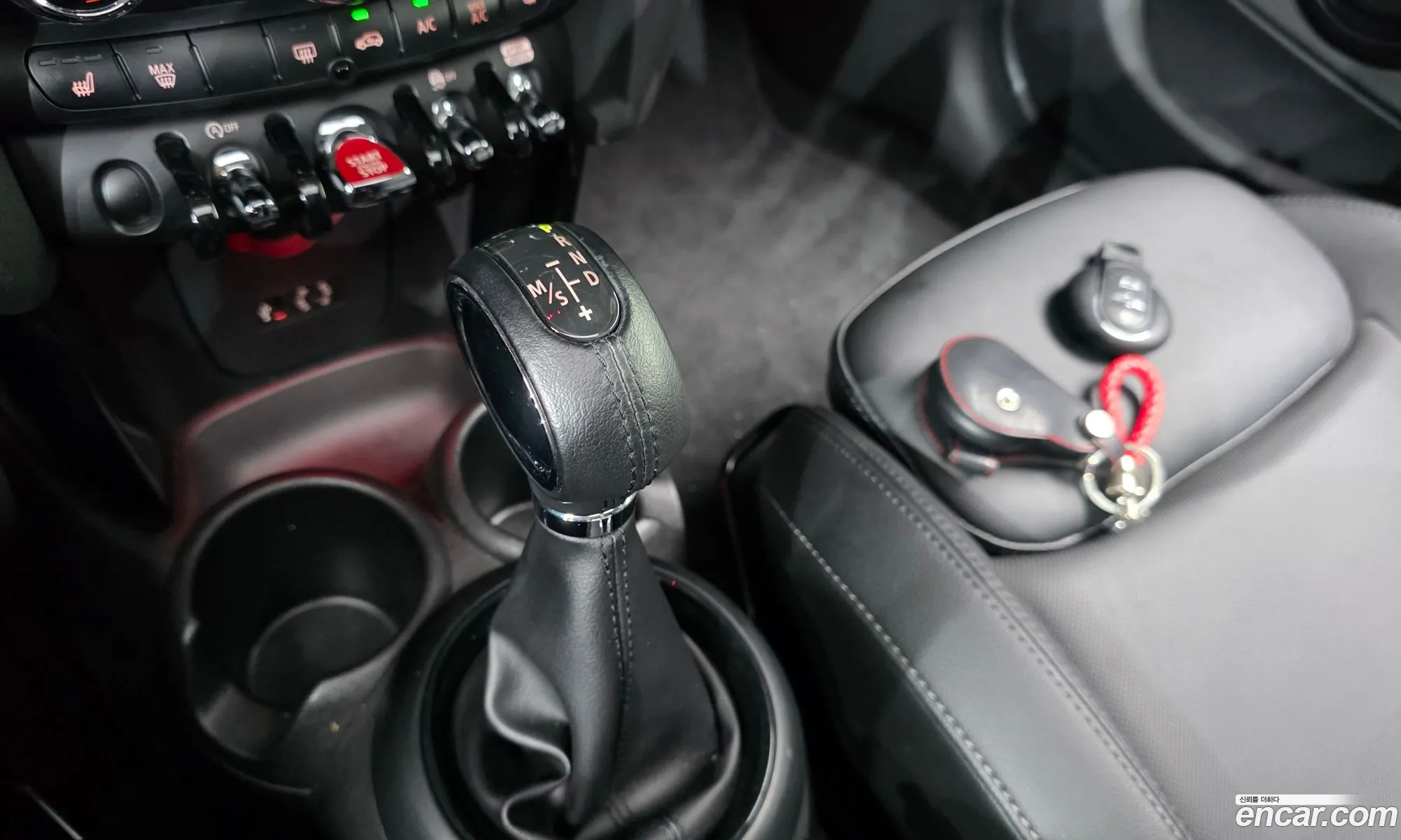 Mini Cooper 2017 WMWXU1104J2H04036 — 24