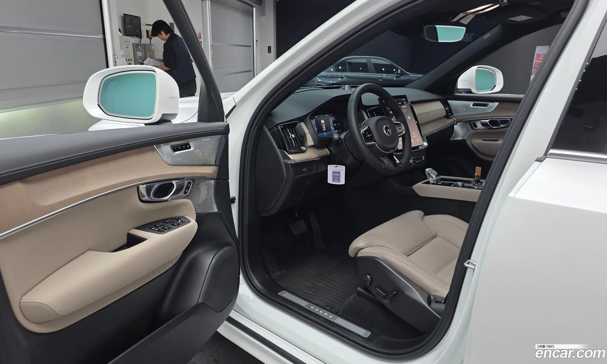 Volvo XC90 2025 YV1LF0623T1451159 — 10