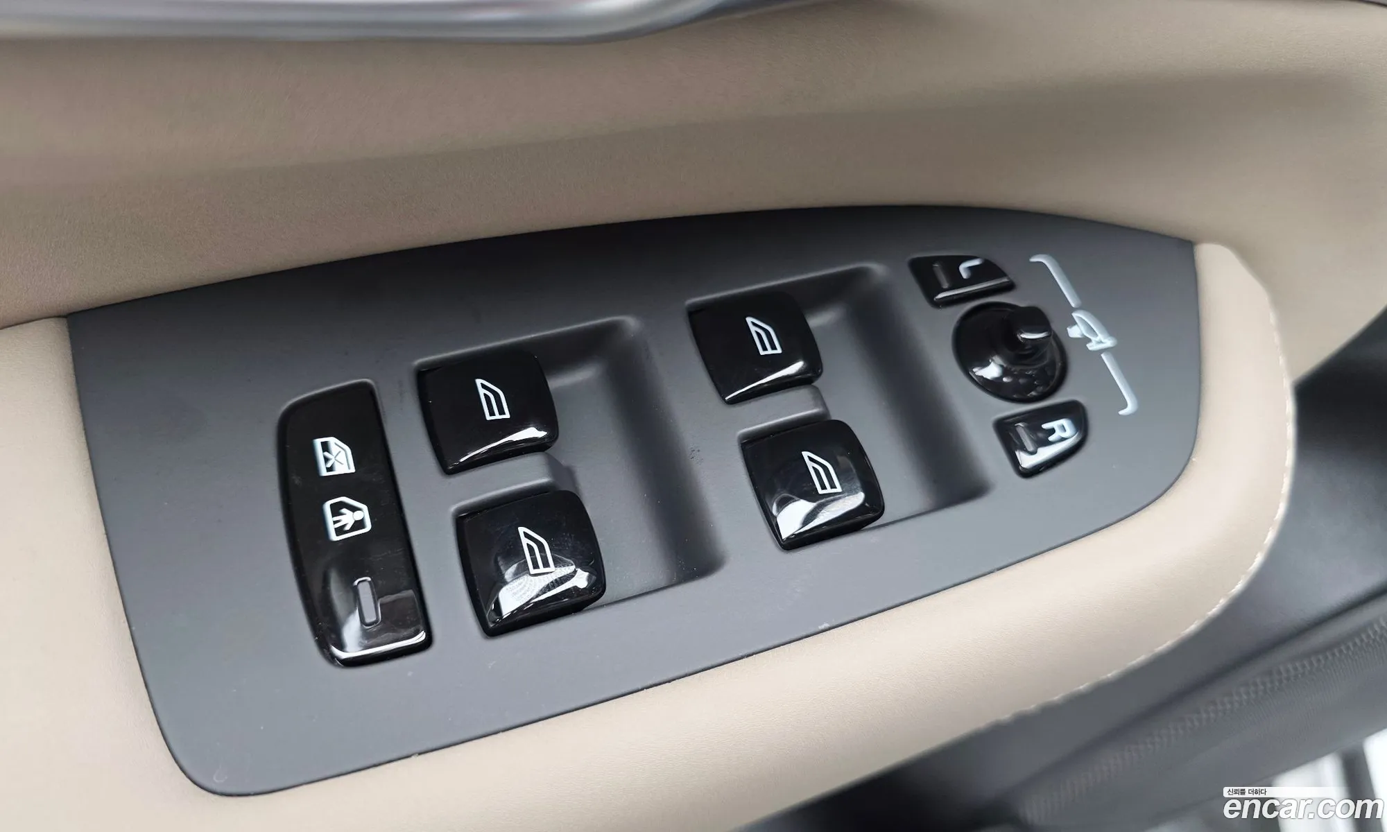 Volvo XC90 2025 YV1LF0623T1451159 — 23