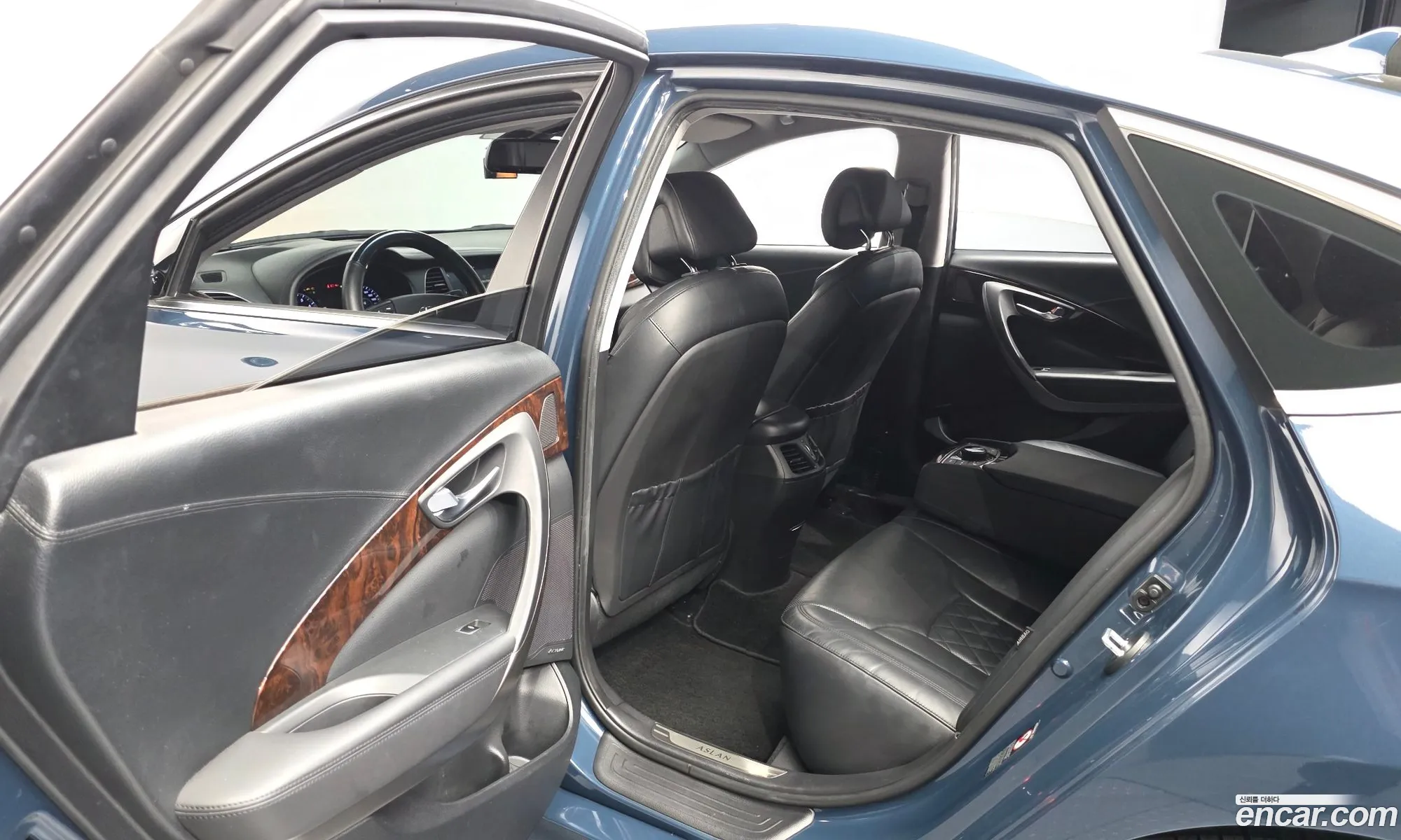 Hyundai Aslan 2015 — 14
