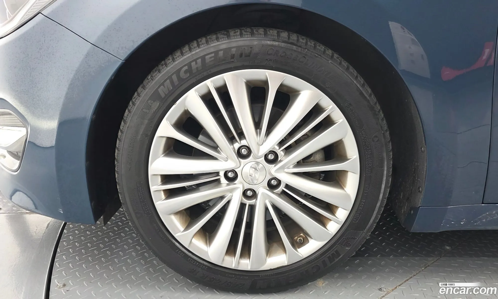Hyundai Aslan 2015 — 11