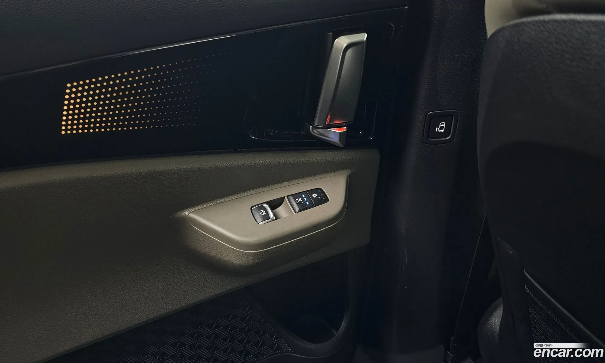 Kia Carnival 2024 — 17