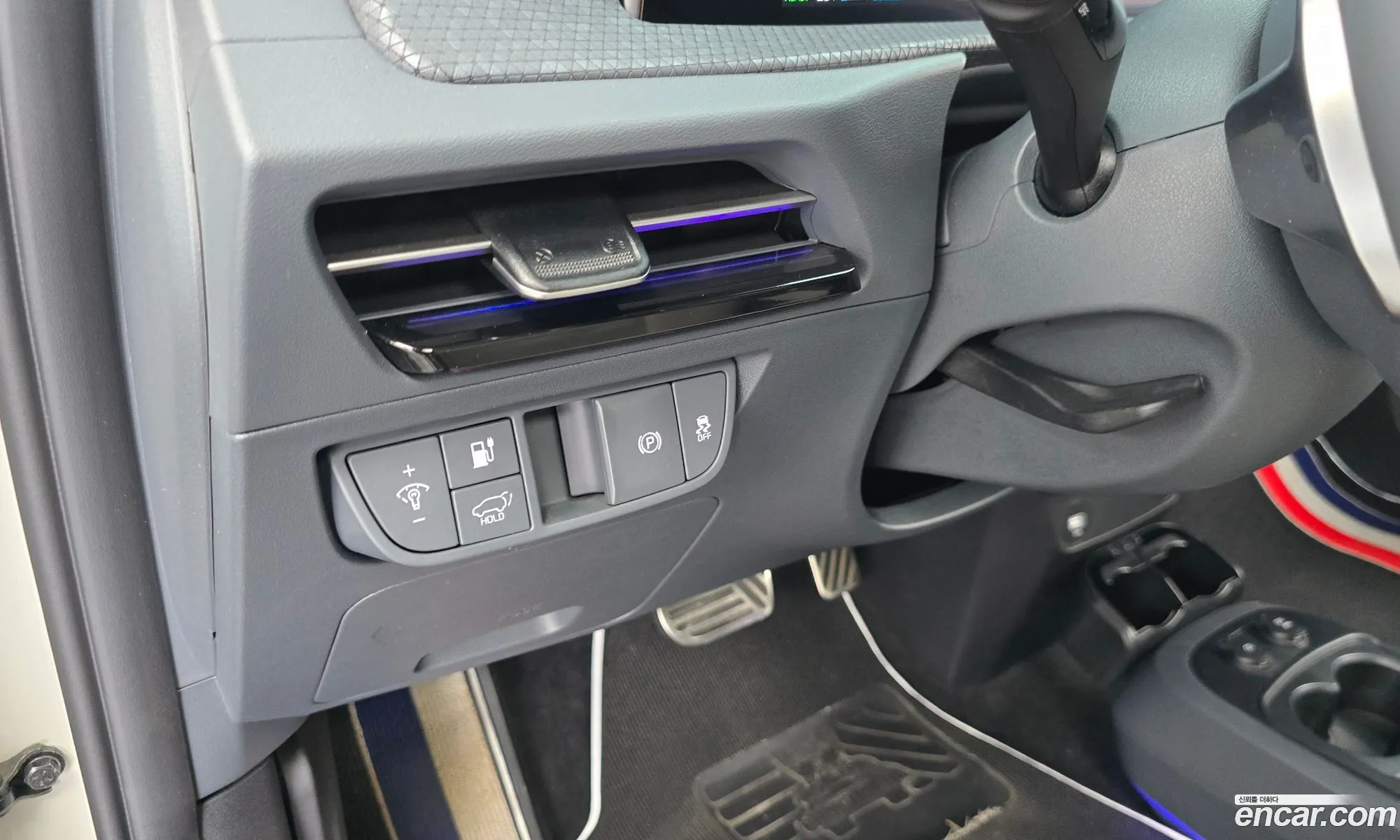 Kia EV6 2022 KNAC381AFNA067524 — 24