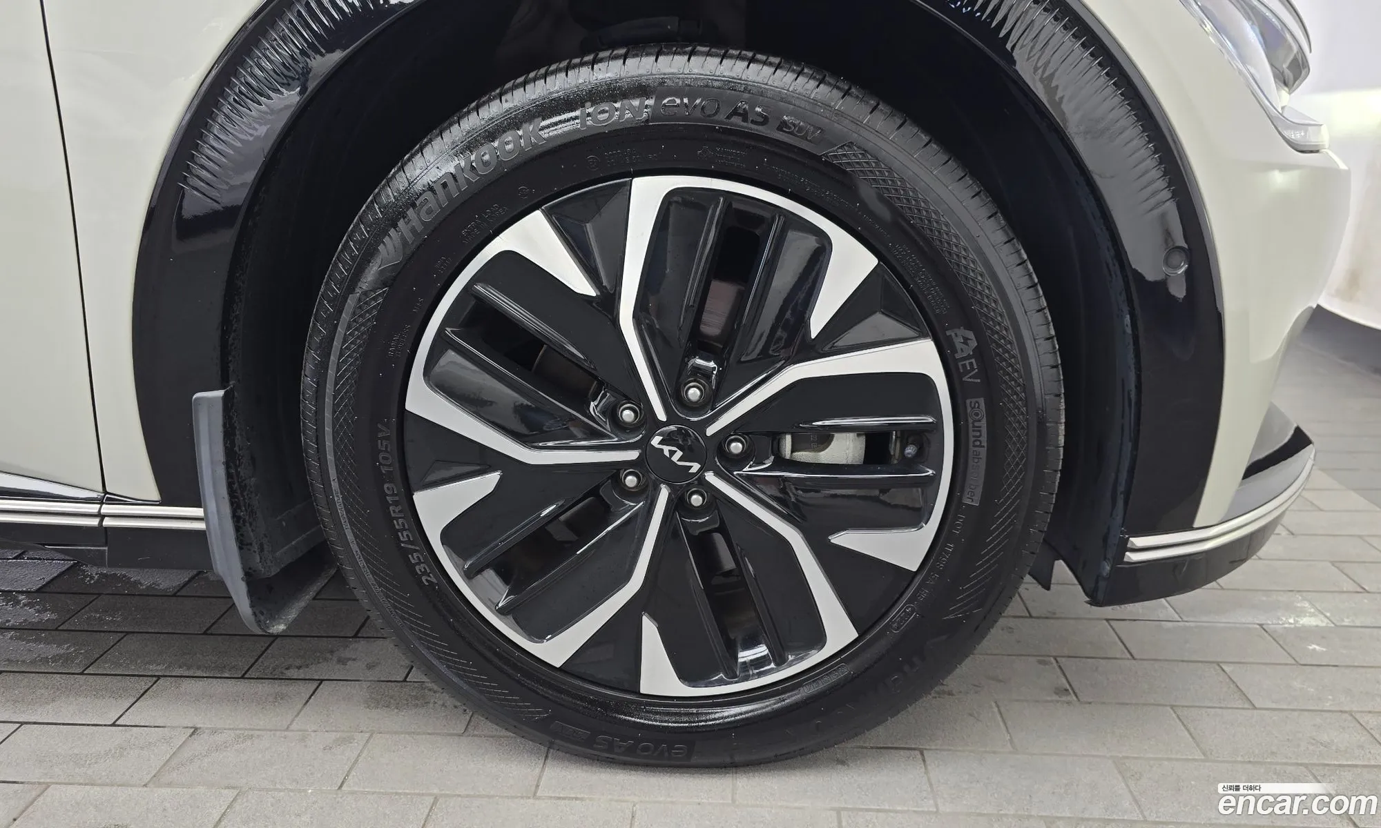 Kia EV6 2022 KNAC381AFNA067524 — 8
