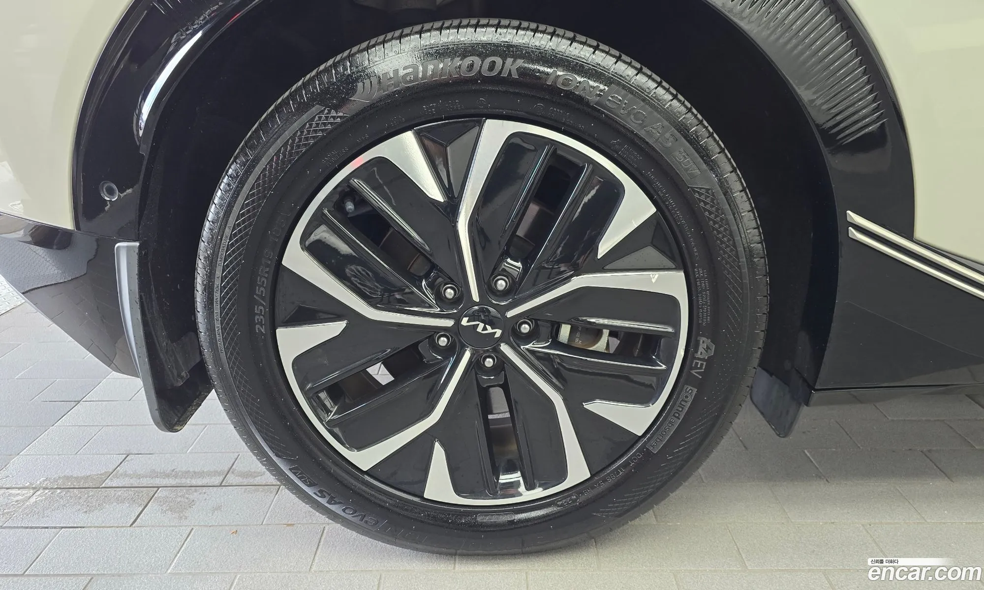 Kia EV6 2022 KNAC381AFNA067524 — 25