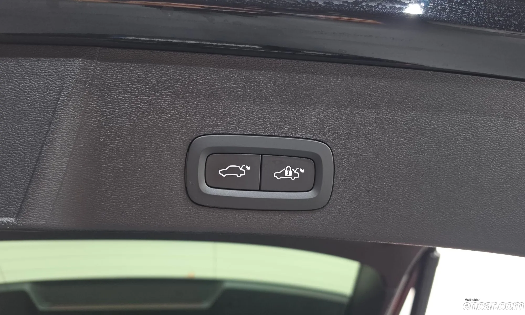Volvo XC40 2023 — 25