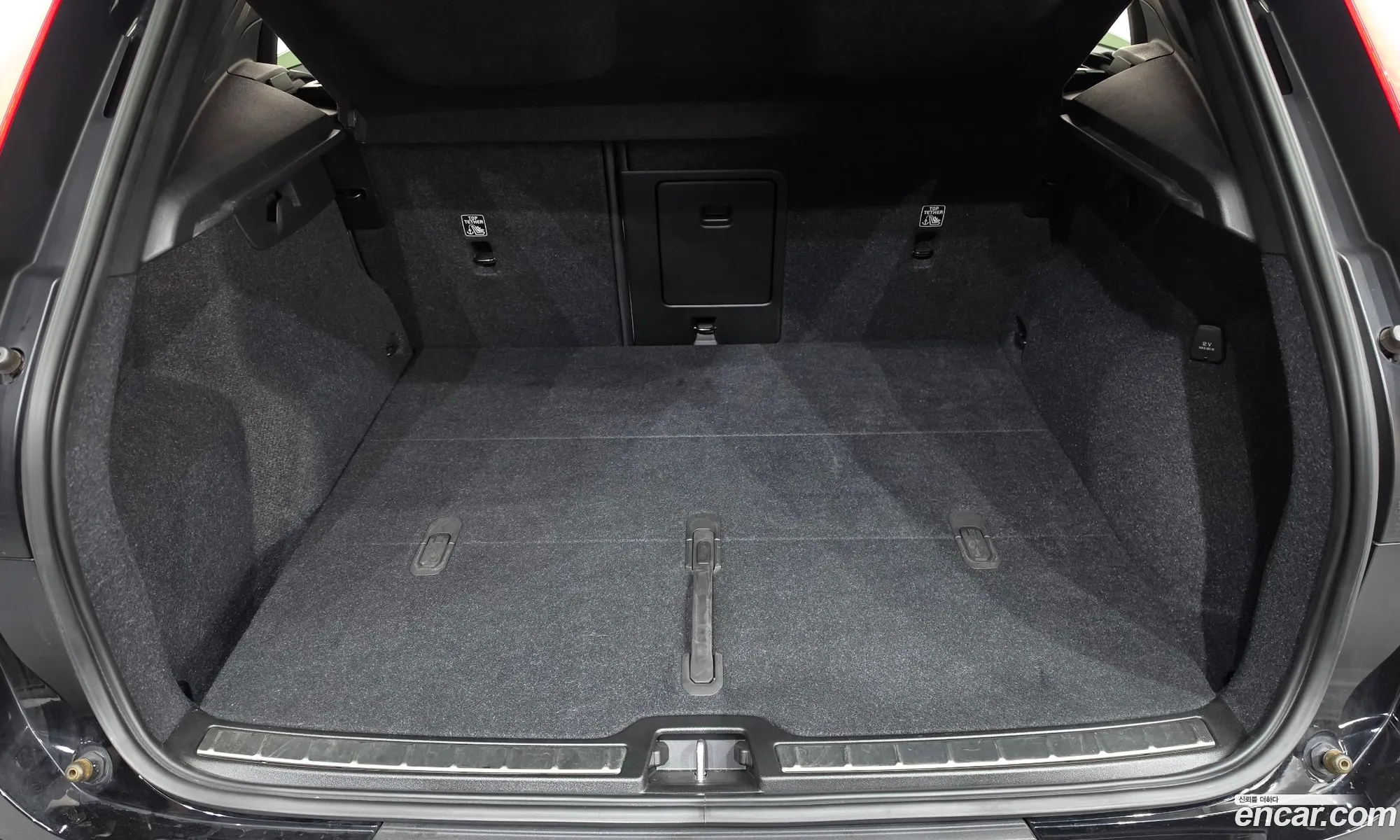 Volvo XC40 2023 — 22