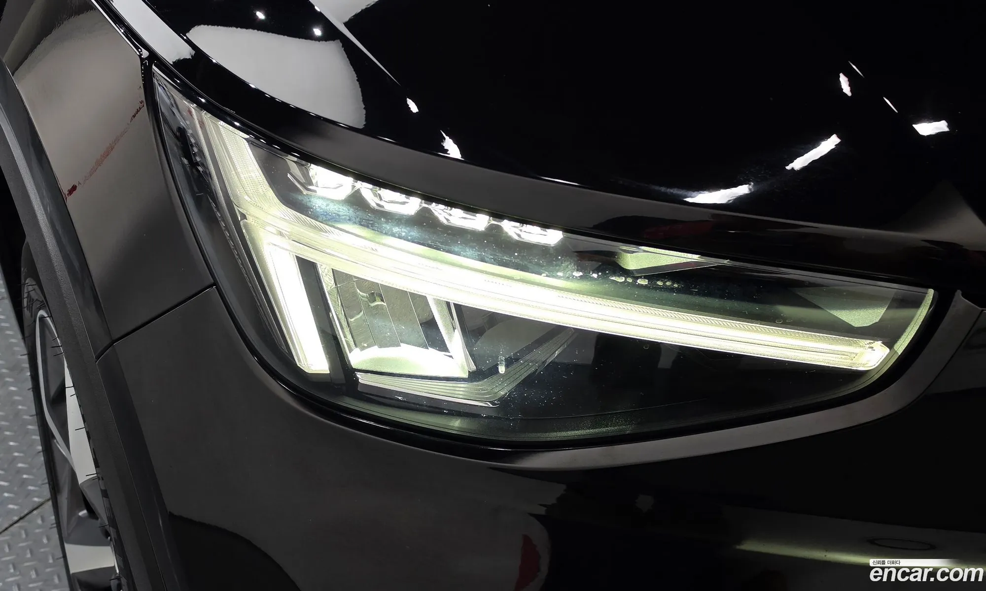 Volvo XC40 2023 — 5