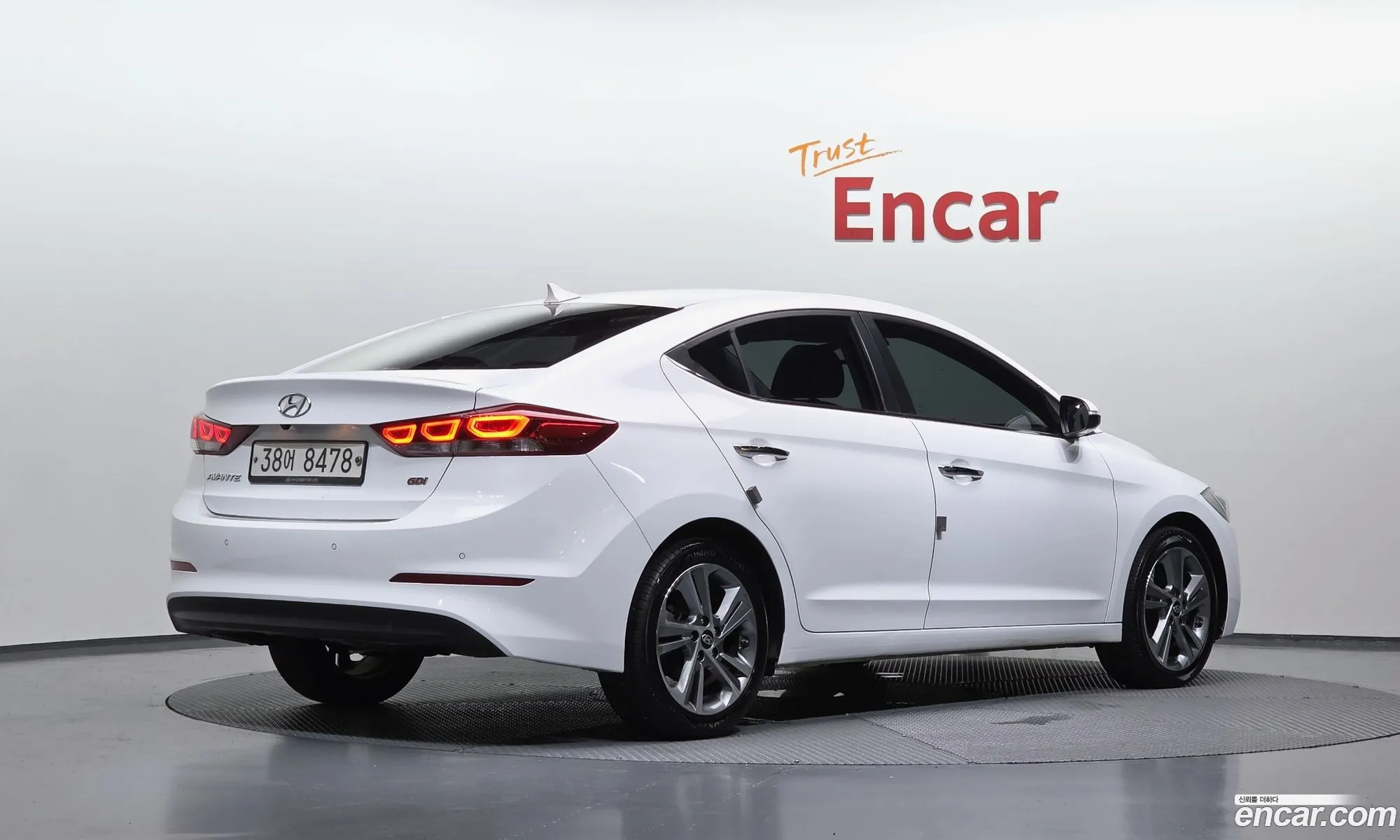 Hyundai Elantra AD 2015 KMHD841DBGU026220 — 10