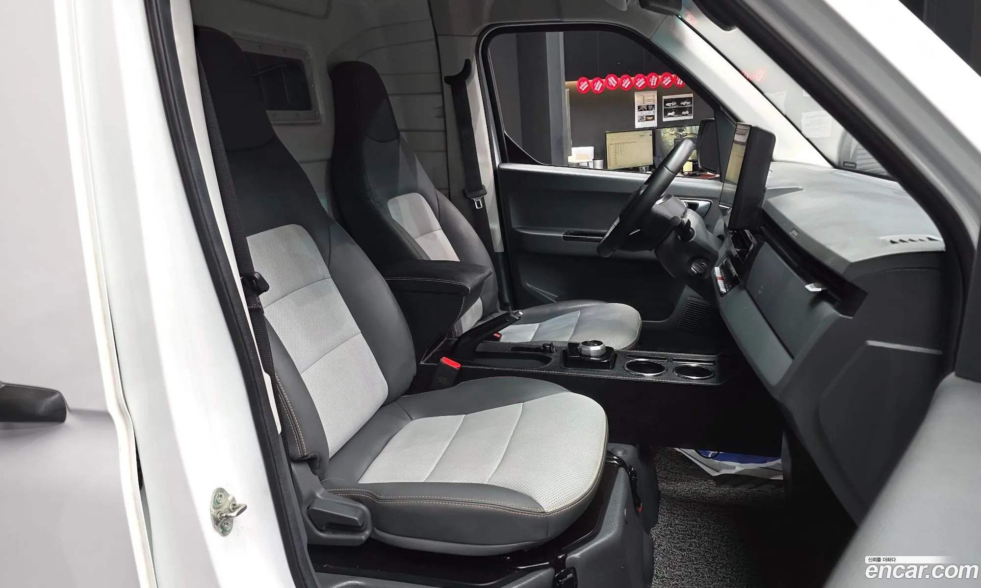 Geely SE-A2 Van 2023 LMPA1KMB2PA220277 — 8