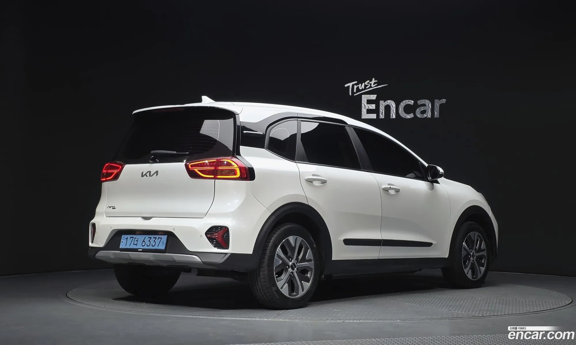 Kia Niro Plus 2022 — 9
