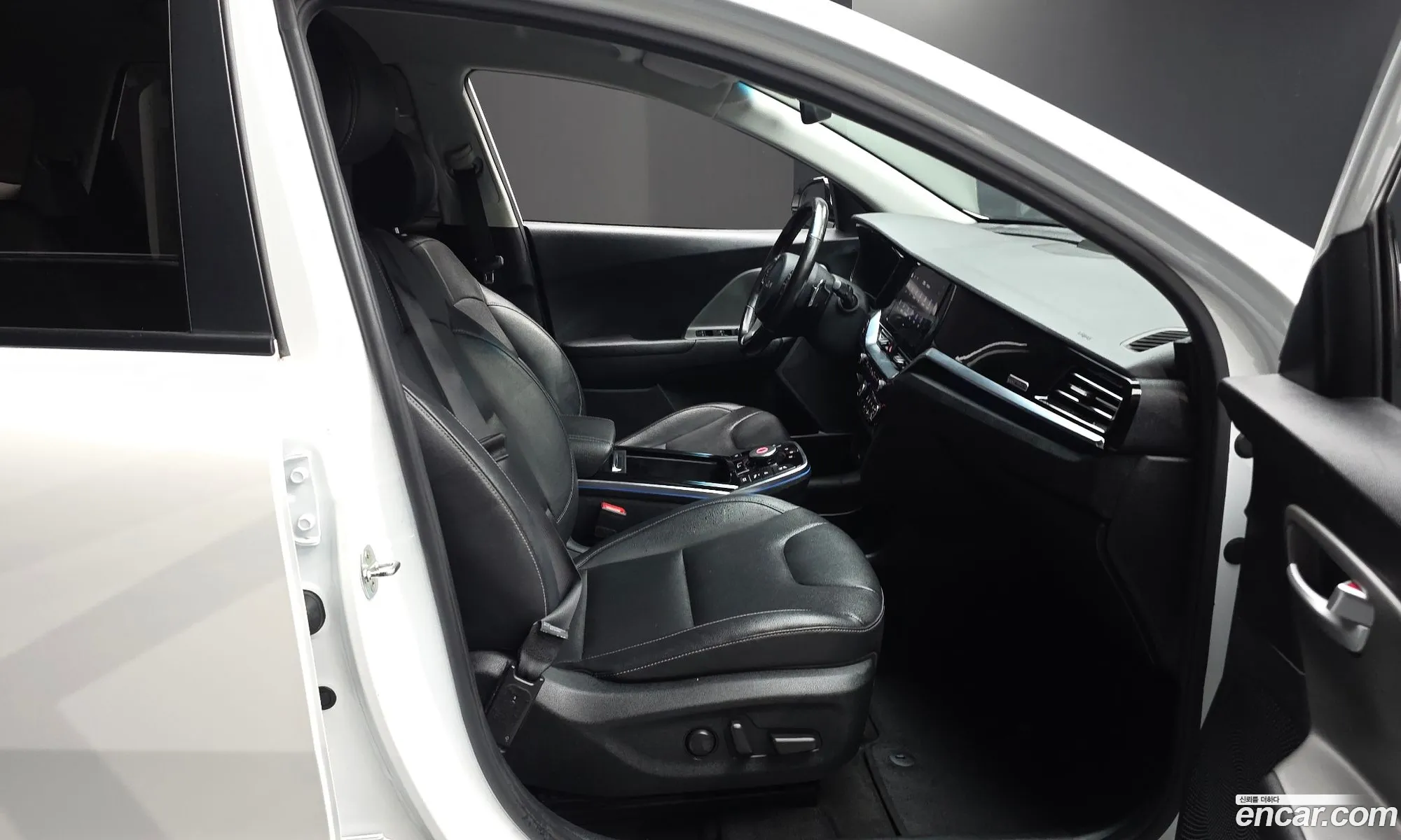 Kia Niro Plus 2022 — 11
