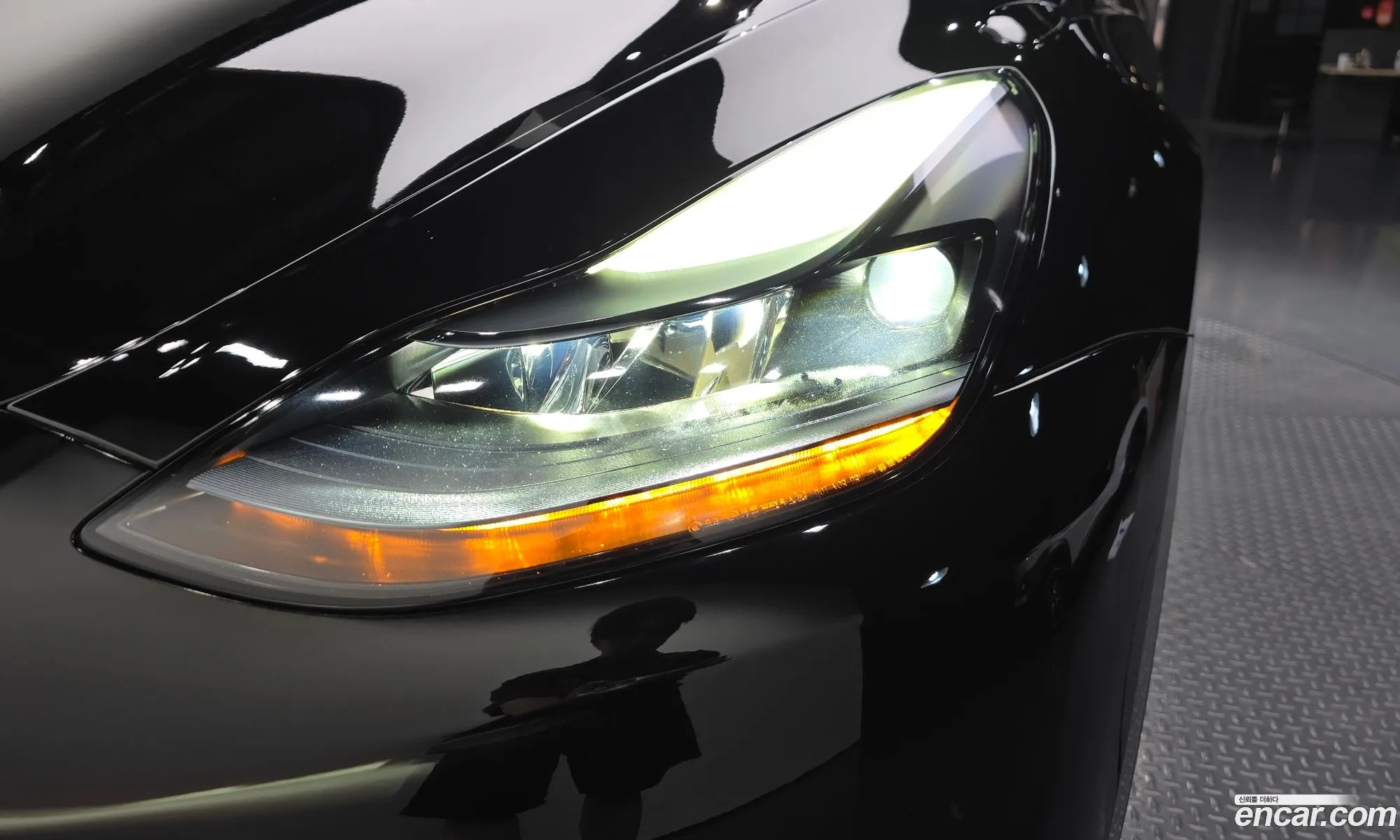 Tesla Model Y 2023 LRWYGCFS7RC176917 — 18