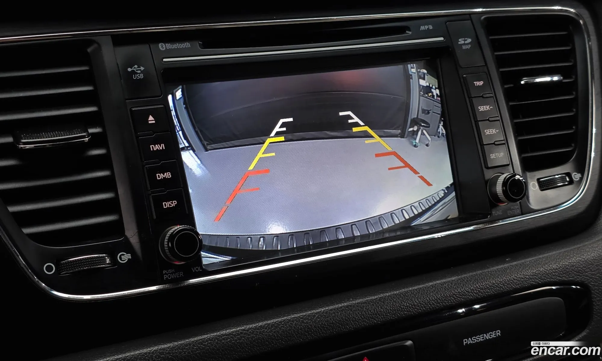 Kia Carnival 2018 KNAMB81ABJS423904 — 12